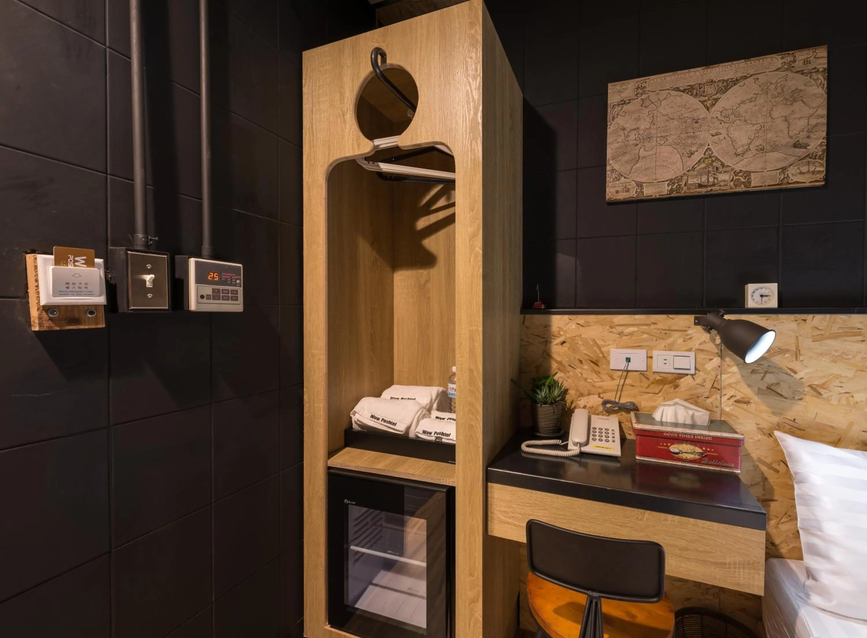 Seating area in Beimen WOW Poshtel