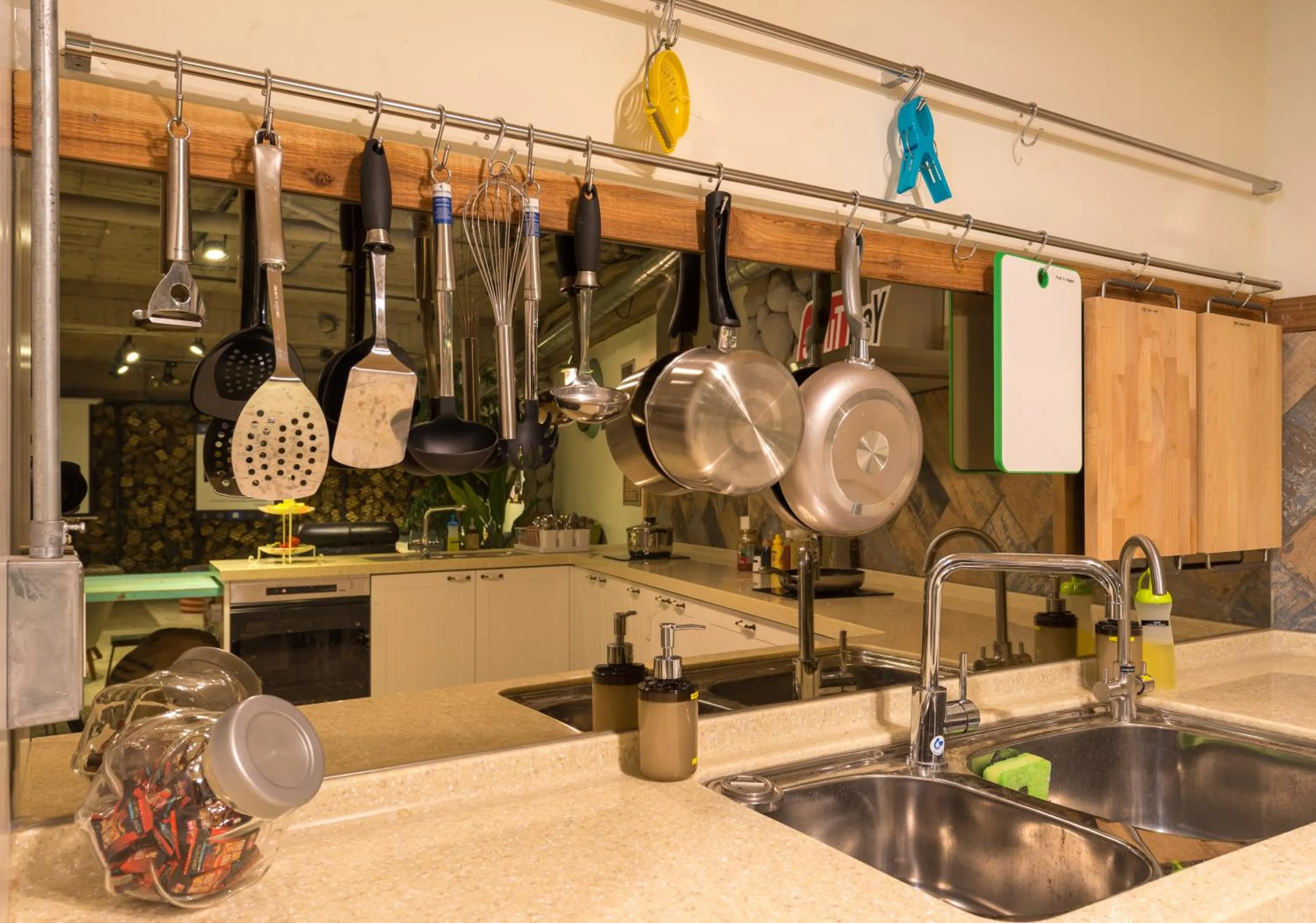 Kitchen or kitchenette in Beimen WOW Poshtel