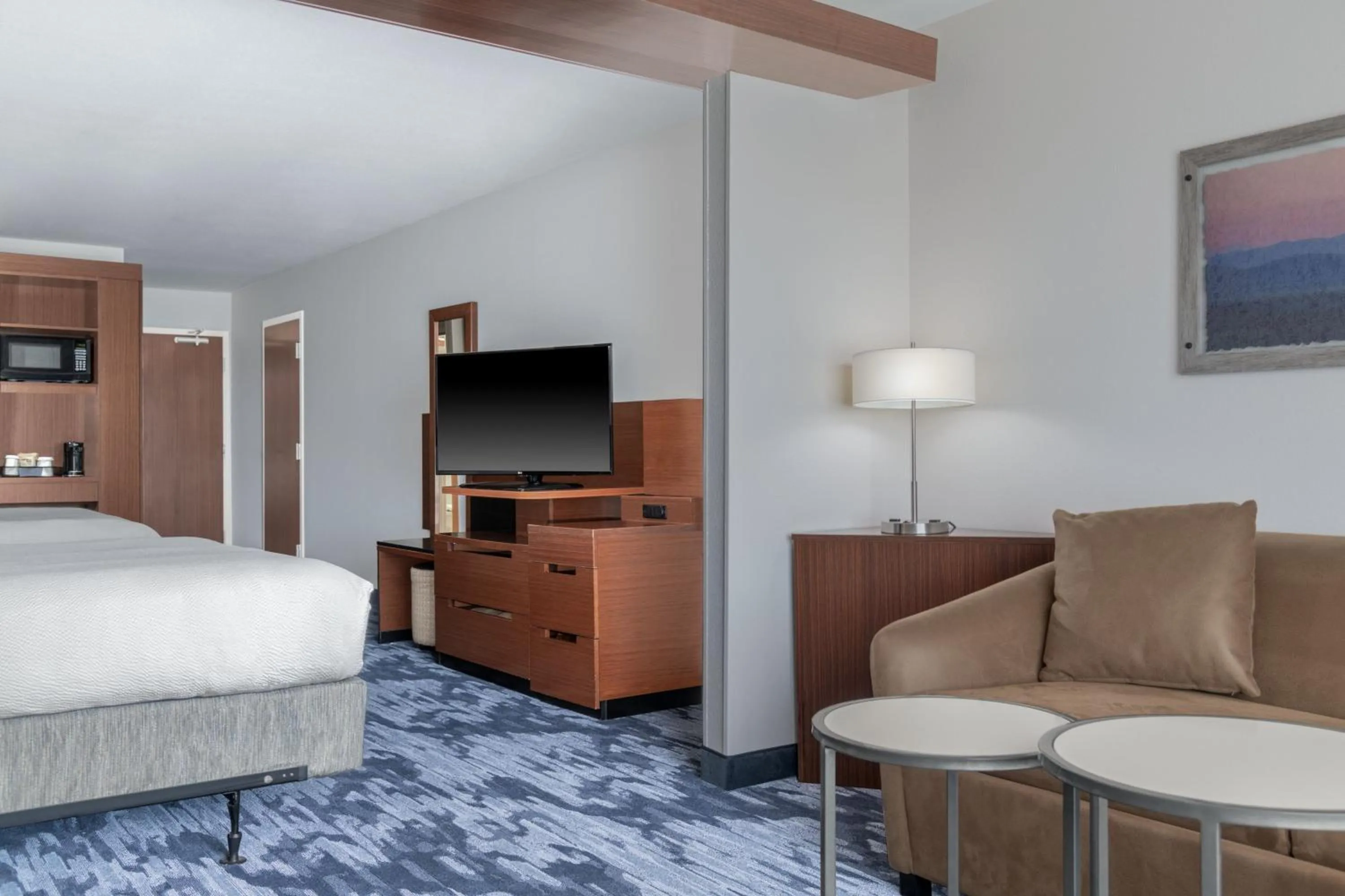 Bedroom, Bed in Fairfield Inn & Suites by Marriott Martinsburg