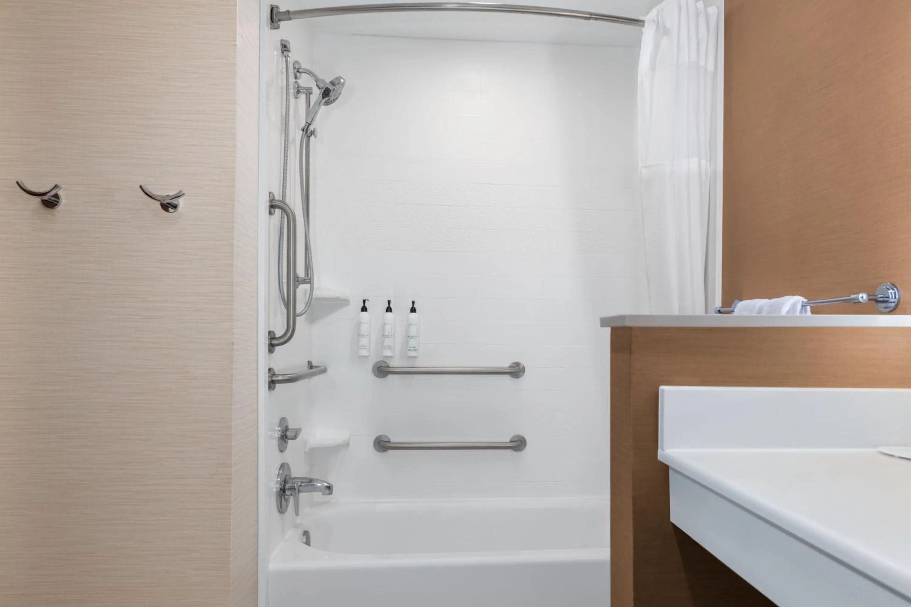 Bathroom in Fairfield Inn & Suites by Marriott Martinsburg