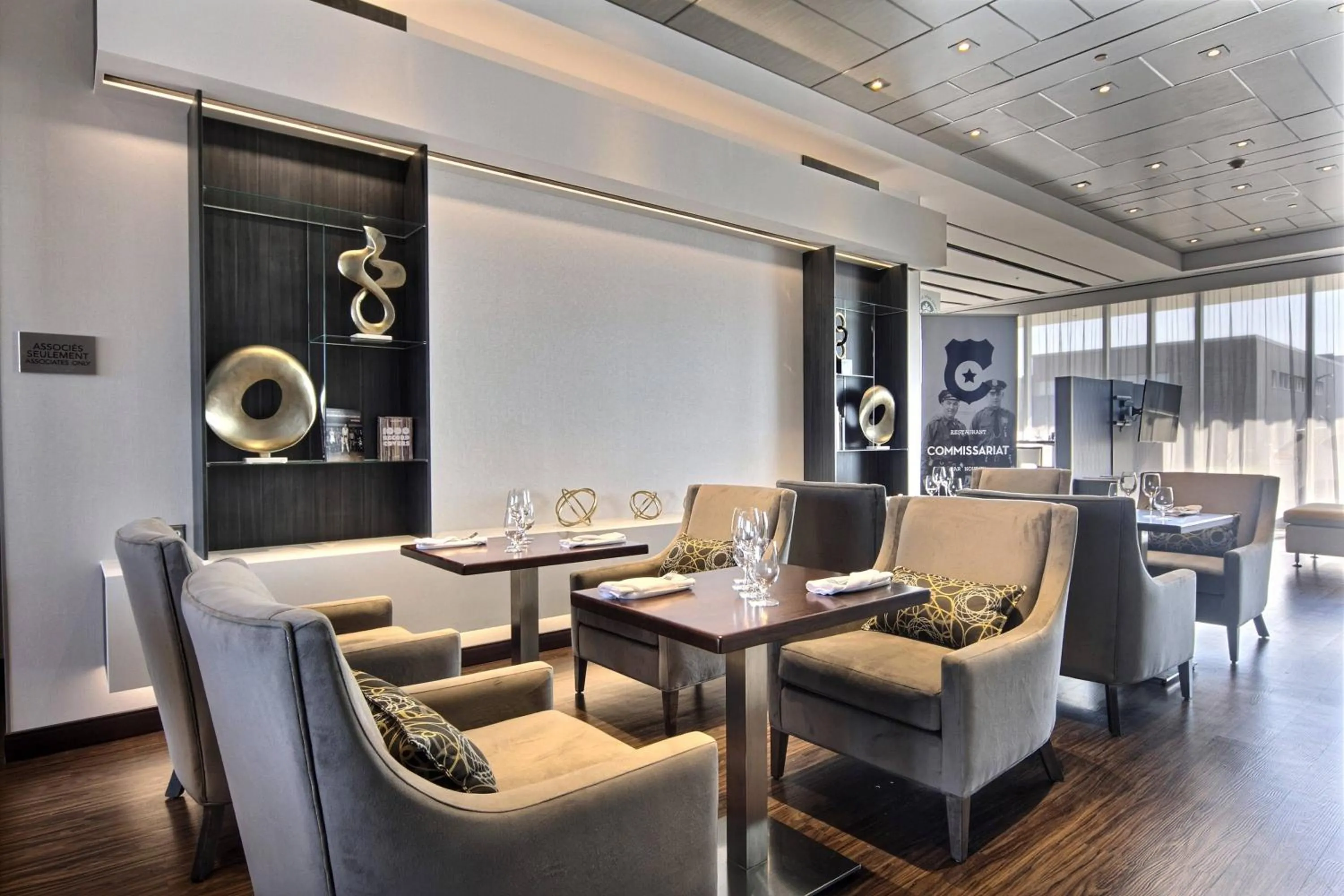 Restaurant/places to eat in Courtyard by Marriott Quebec City