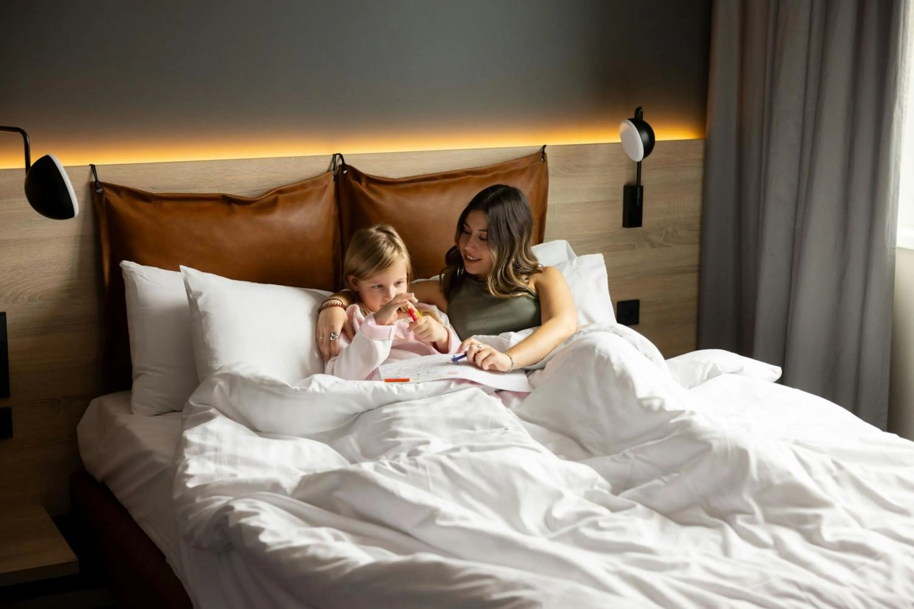 Other, Bed in Moxy Berlin Ostbahnhof