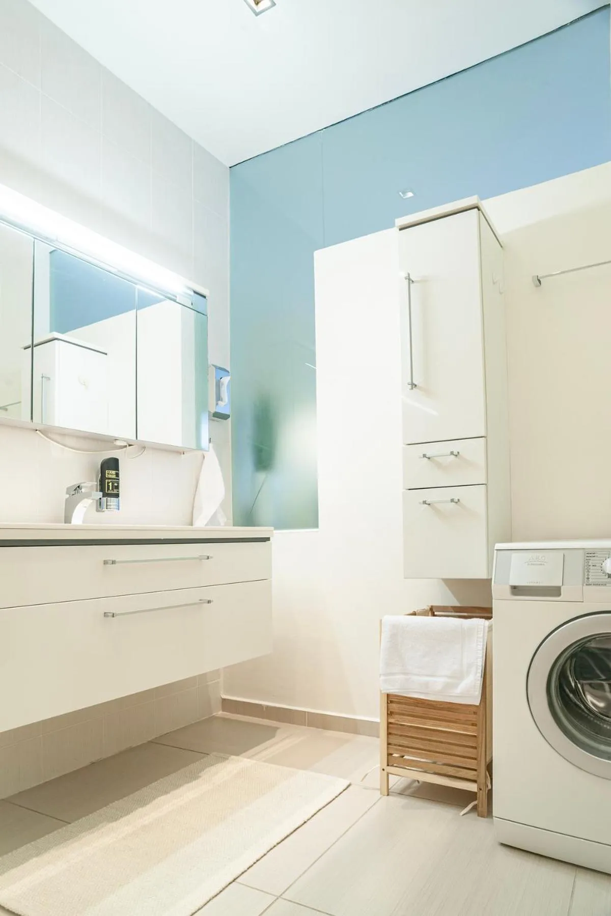 STING Boutique Apartments