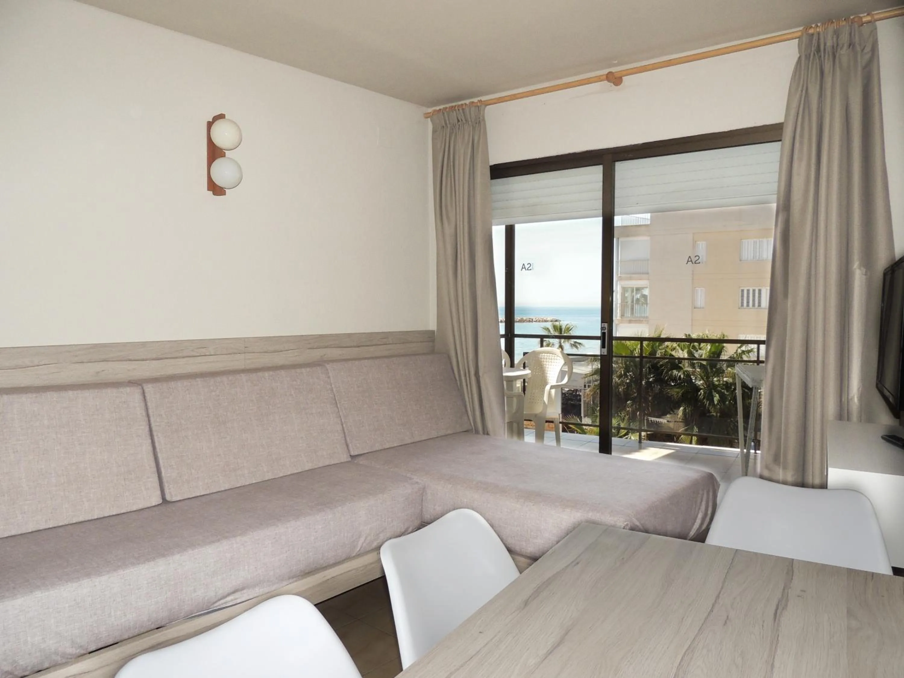 Dining area in Apartamentos Turísticos Augustus