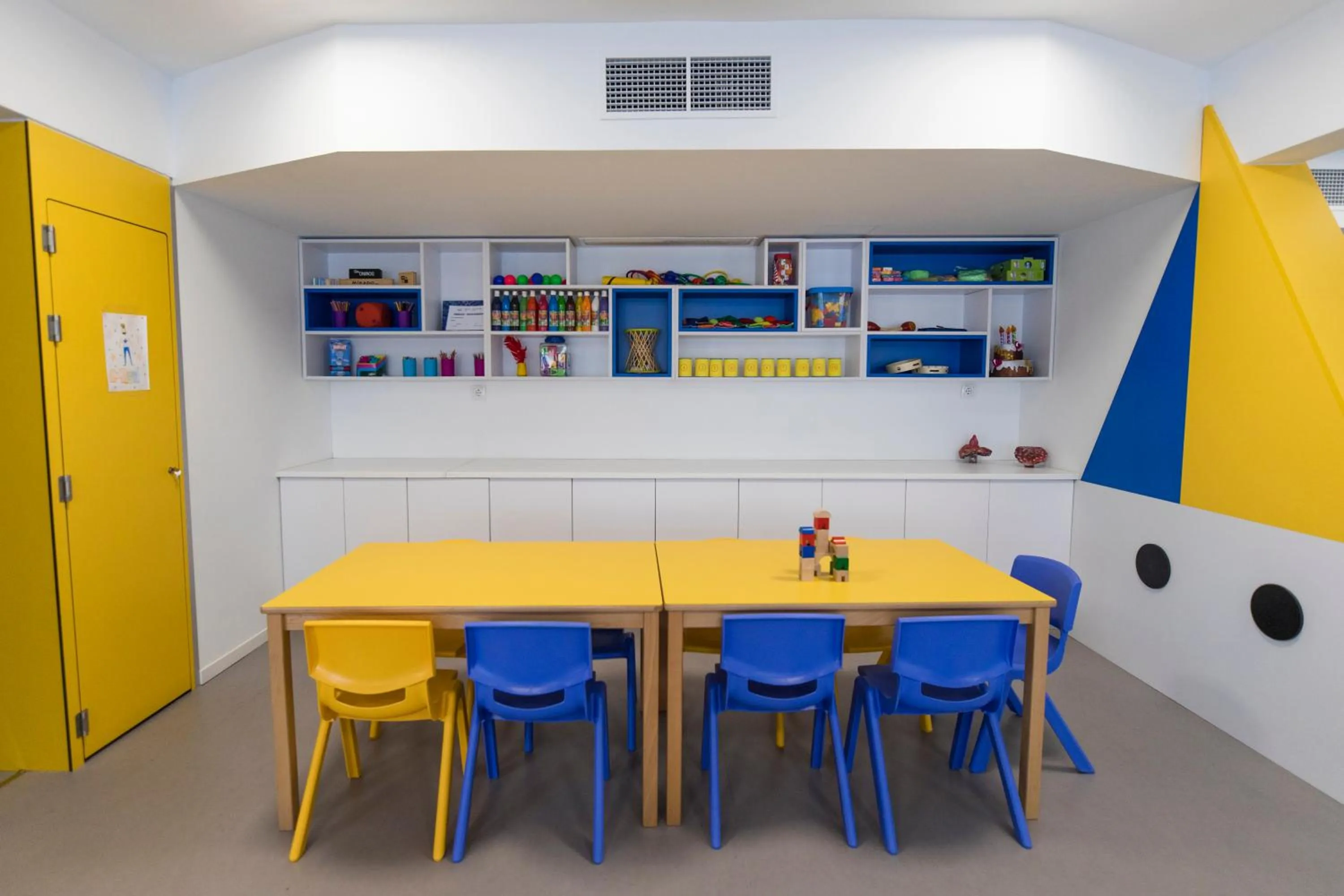 Kids's club in Apartamentos Turísticos Augustus