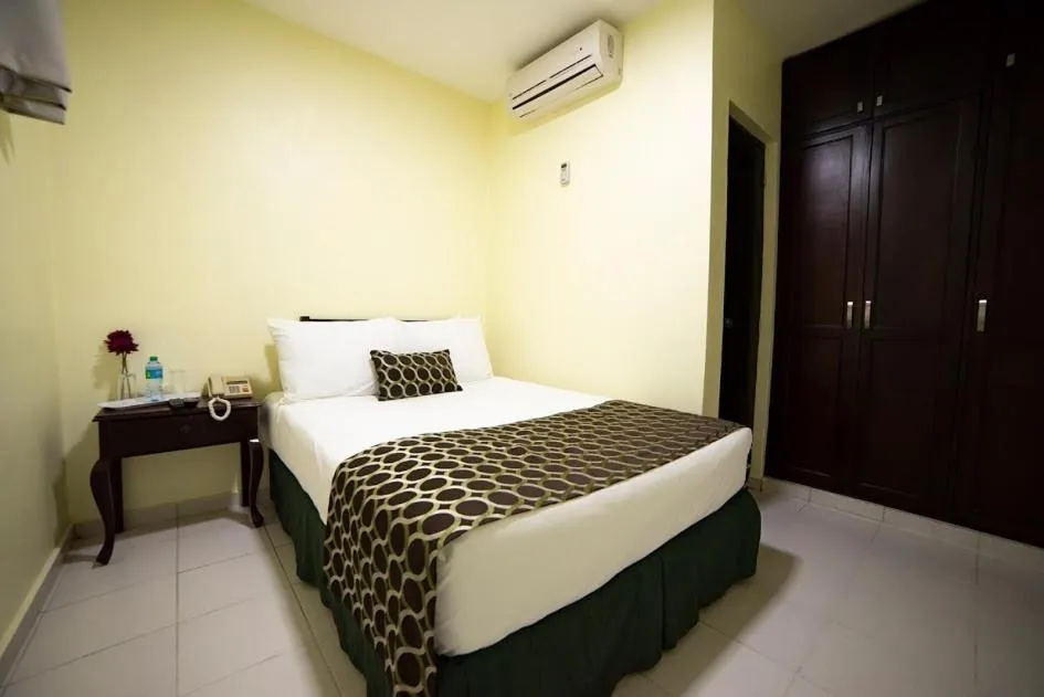 Bed in Hotel Real Bella Vista