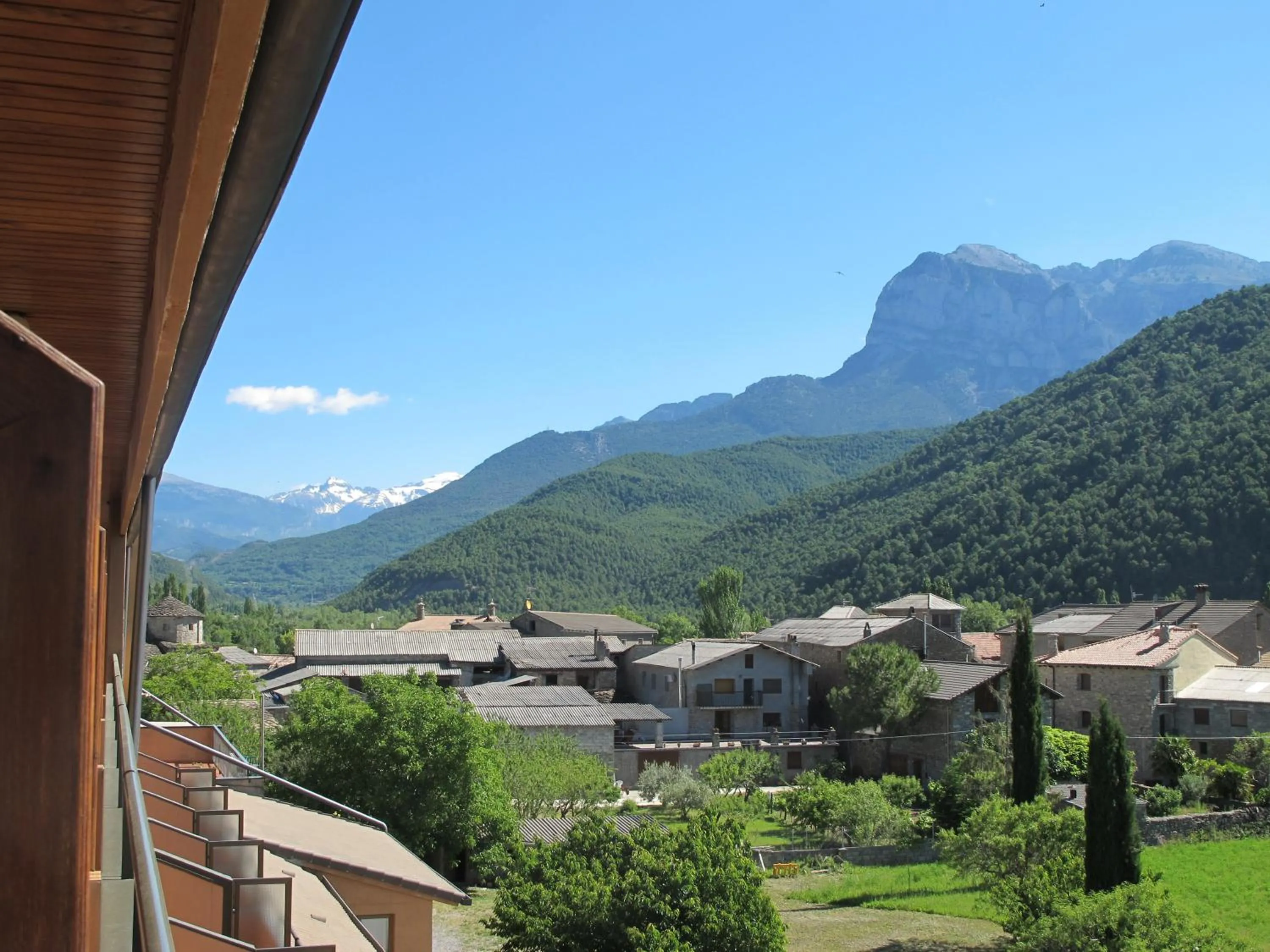 View (from property/room) in Hotel Turmo