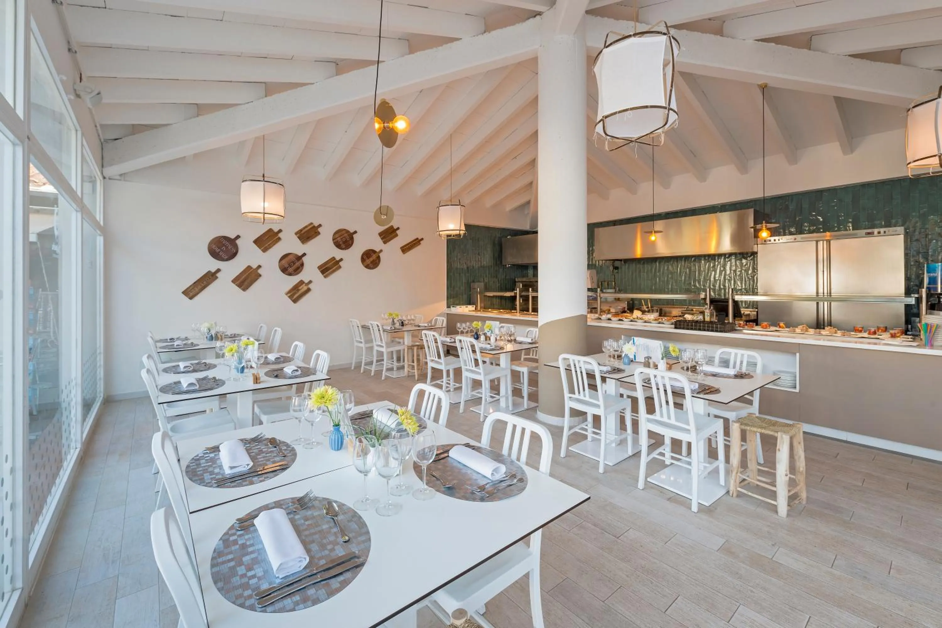 Lounge or bar in FERGUS Club Europa