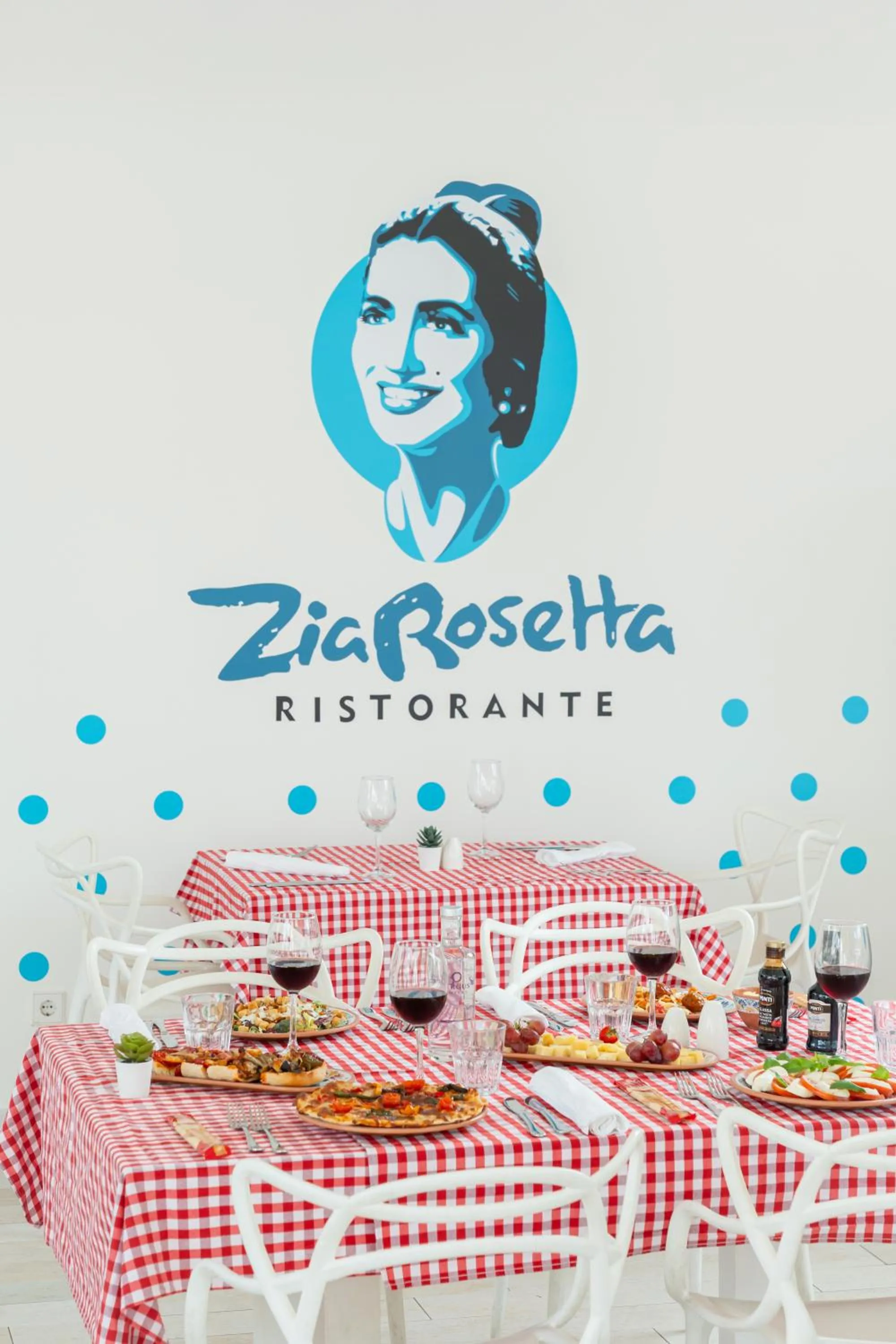 Restaurant/places to eat in FERGUS Club Europa