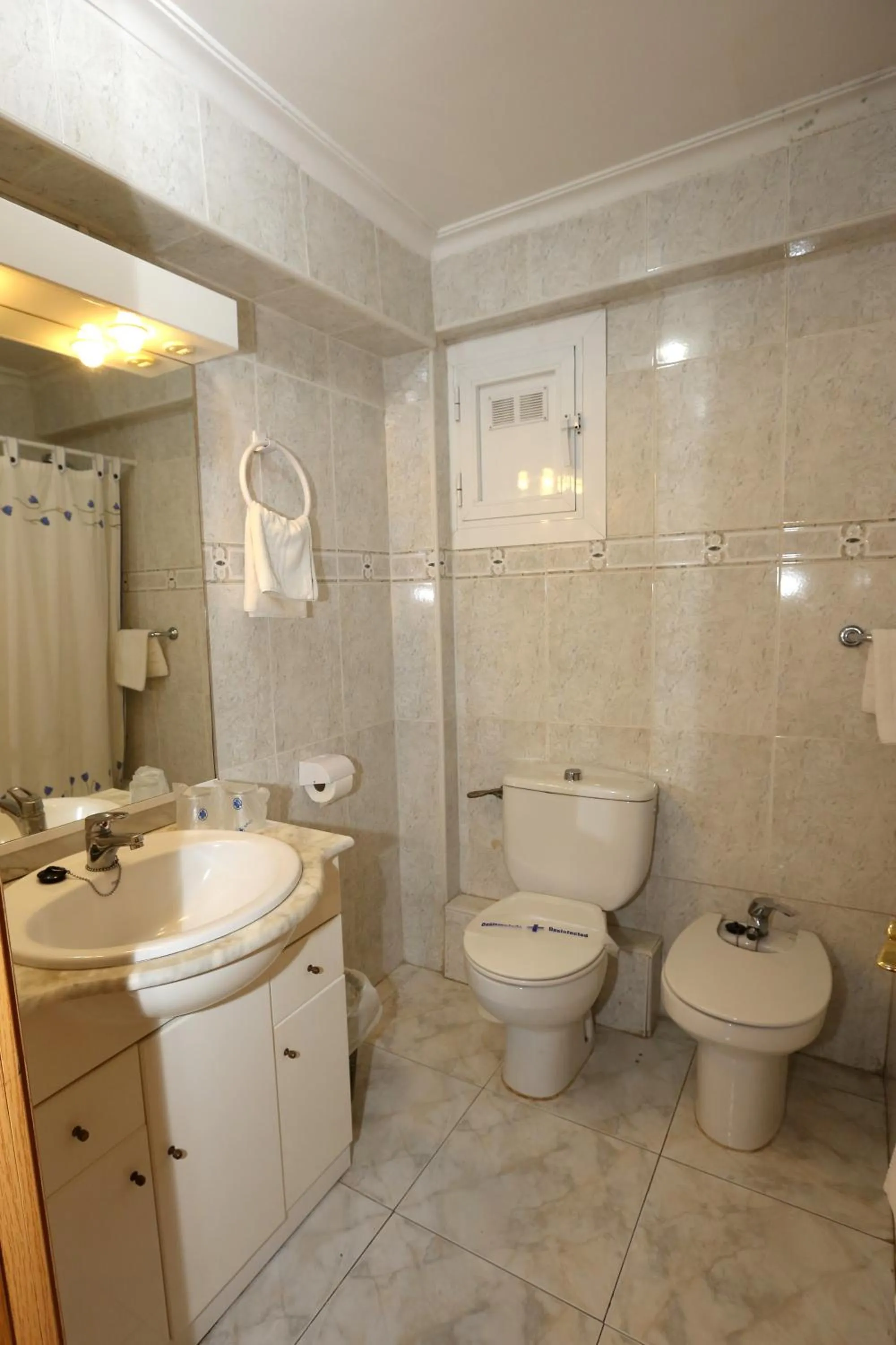 Toilet in Hotel Manaus