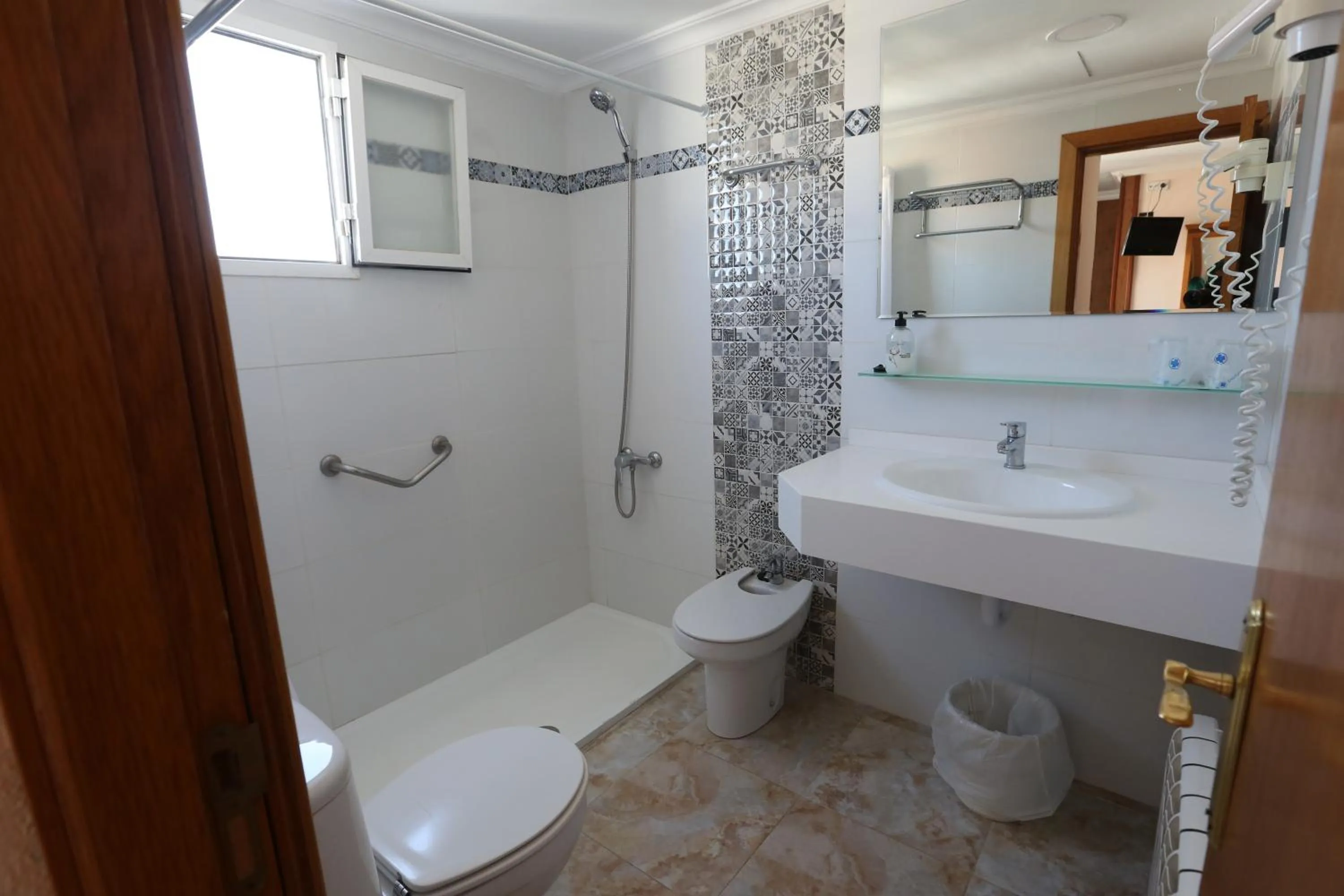 Shower in Hotel Manaus