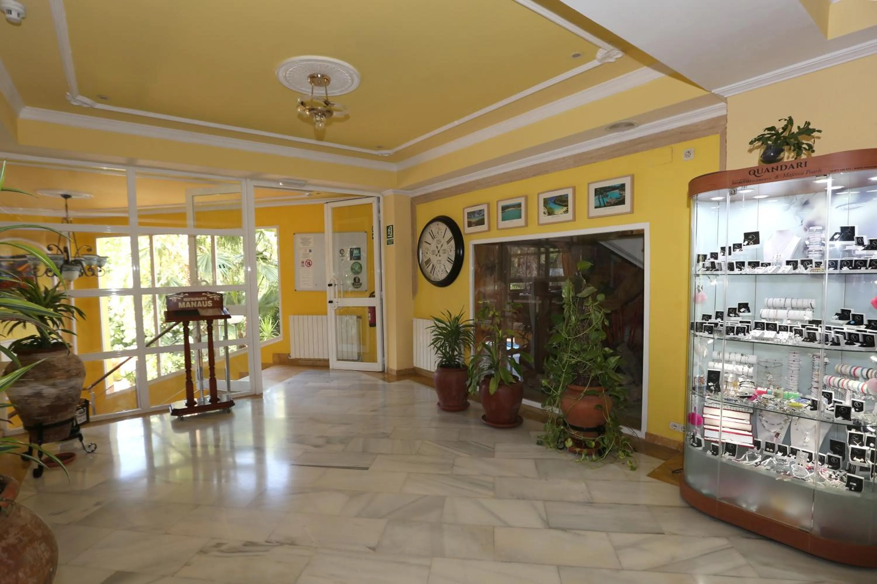 Area and facilities in Hotel Manaus