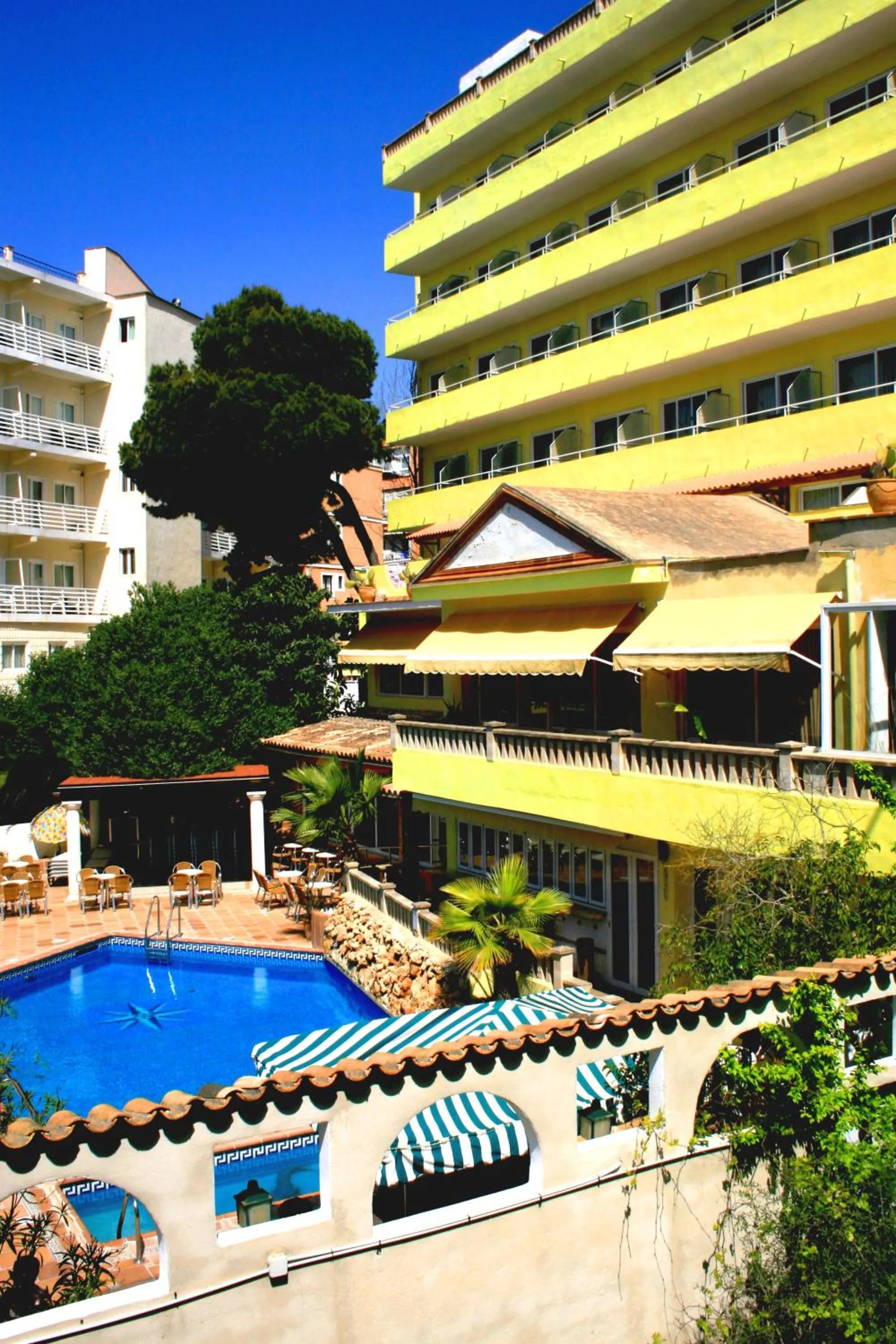 Property building in Hotel Manaus