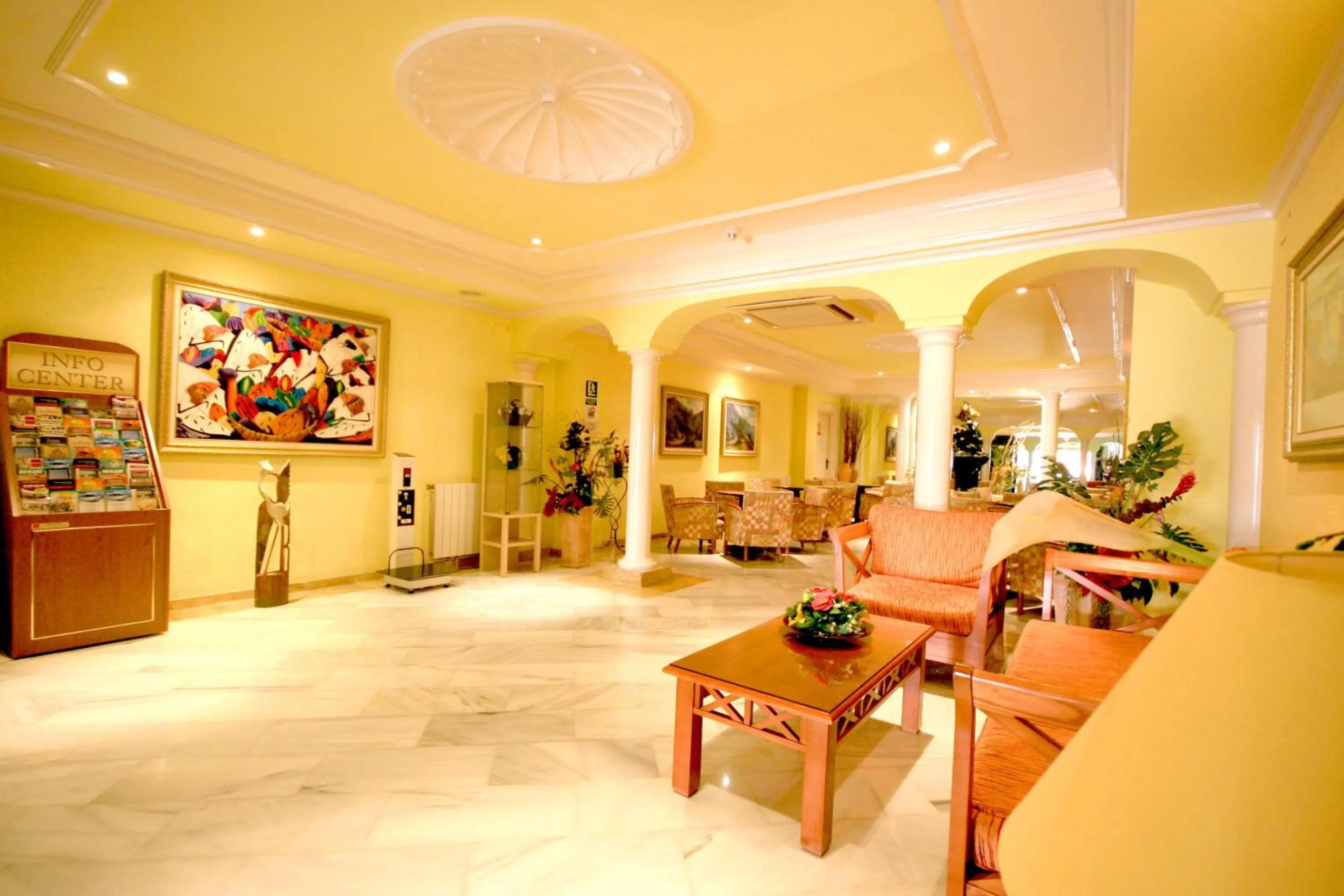 Living room in Hotel Manaus