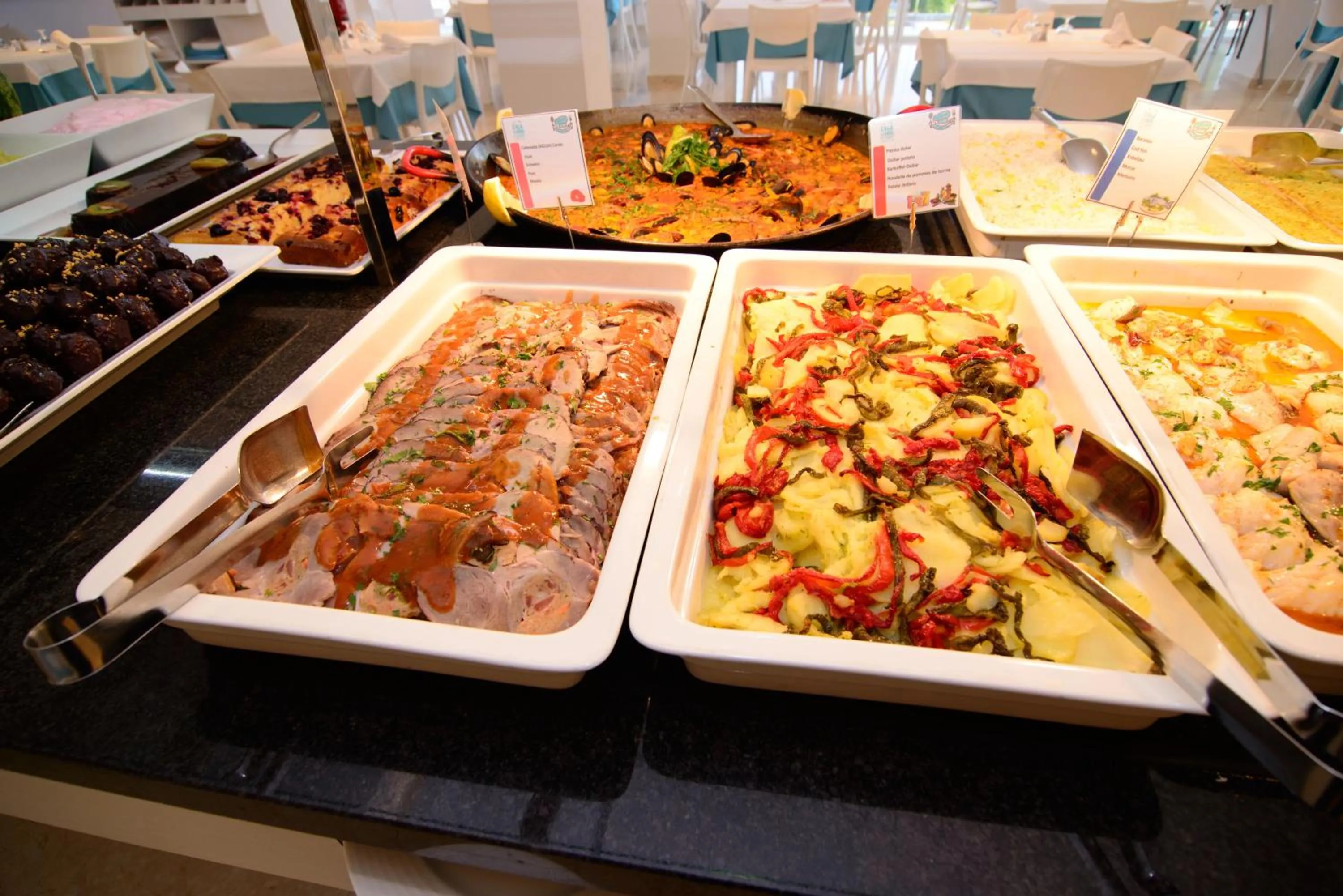 Restaurant/places to eat in Cala Llenya Resort Ibiza