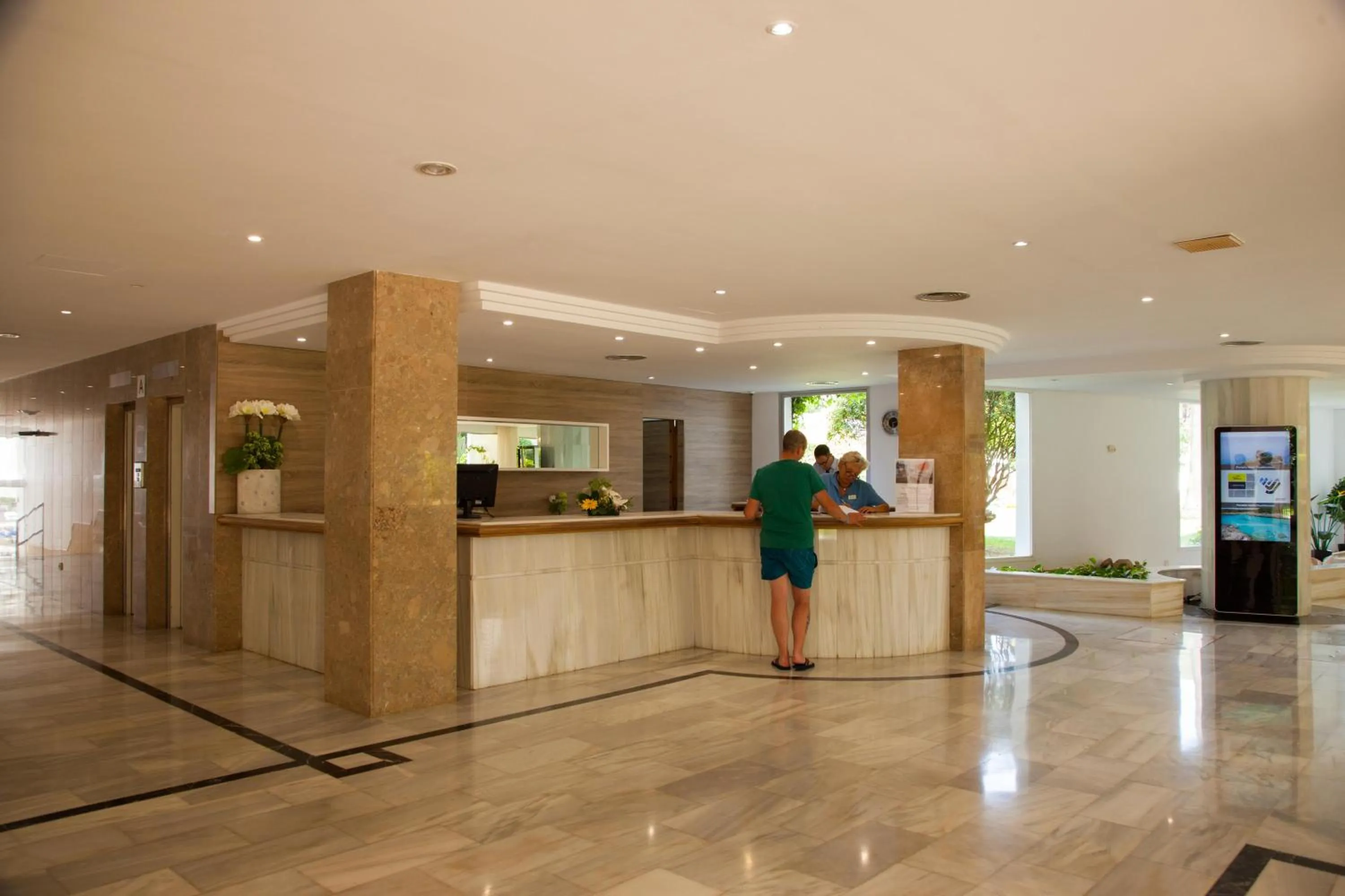 Lobby or reception in Globales Maioris