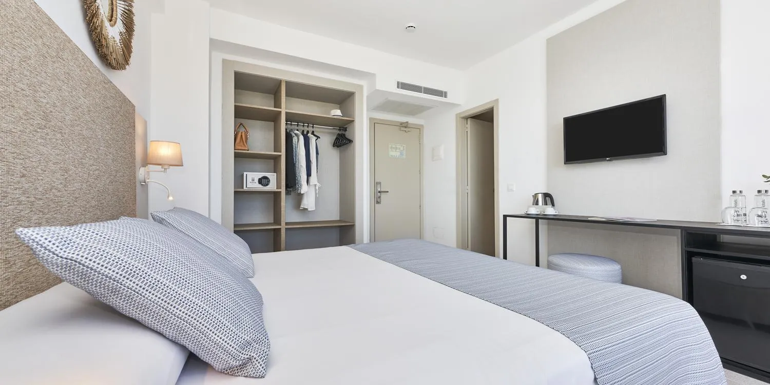 Bedroom, Bed in Smy Portocolom - Renovated 2026