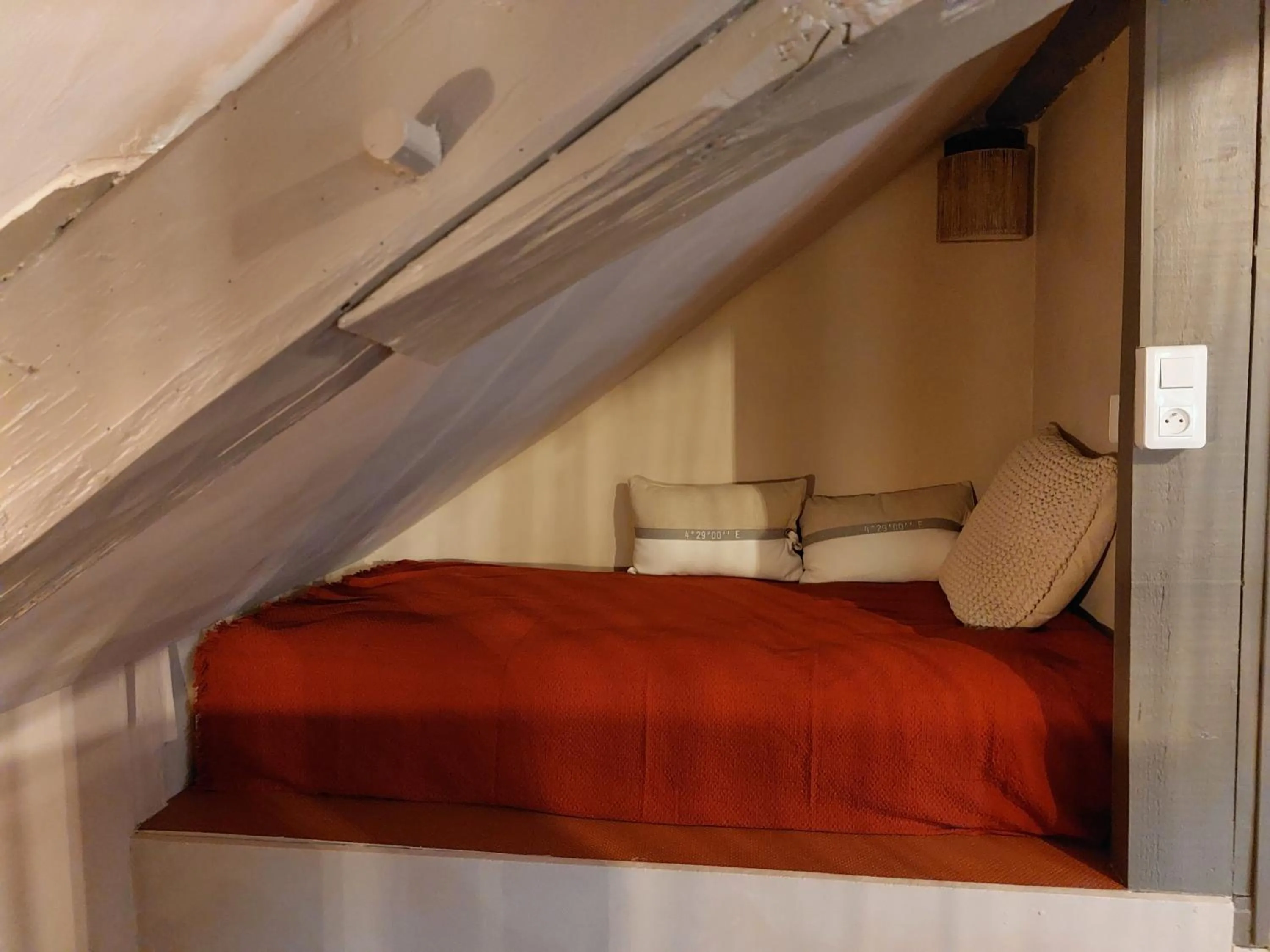 children, Bed in Le Moulin du Porteil