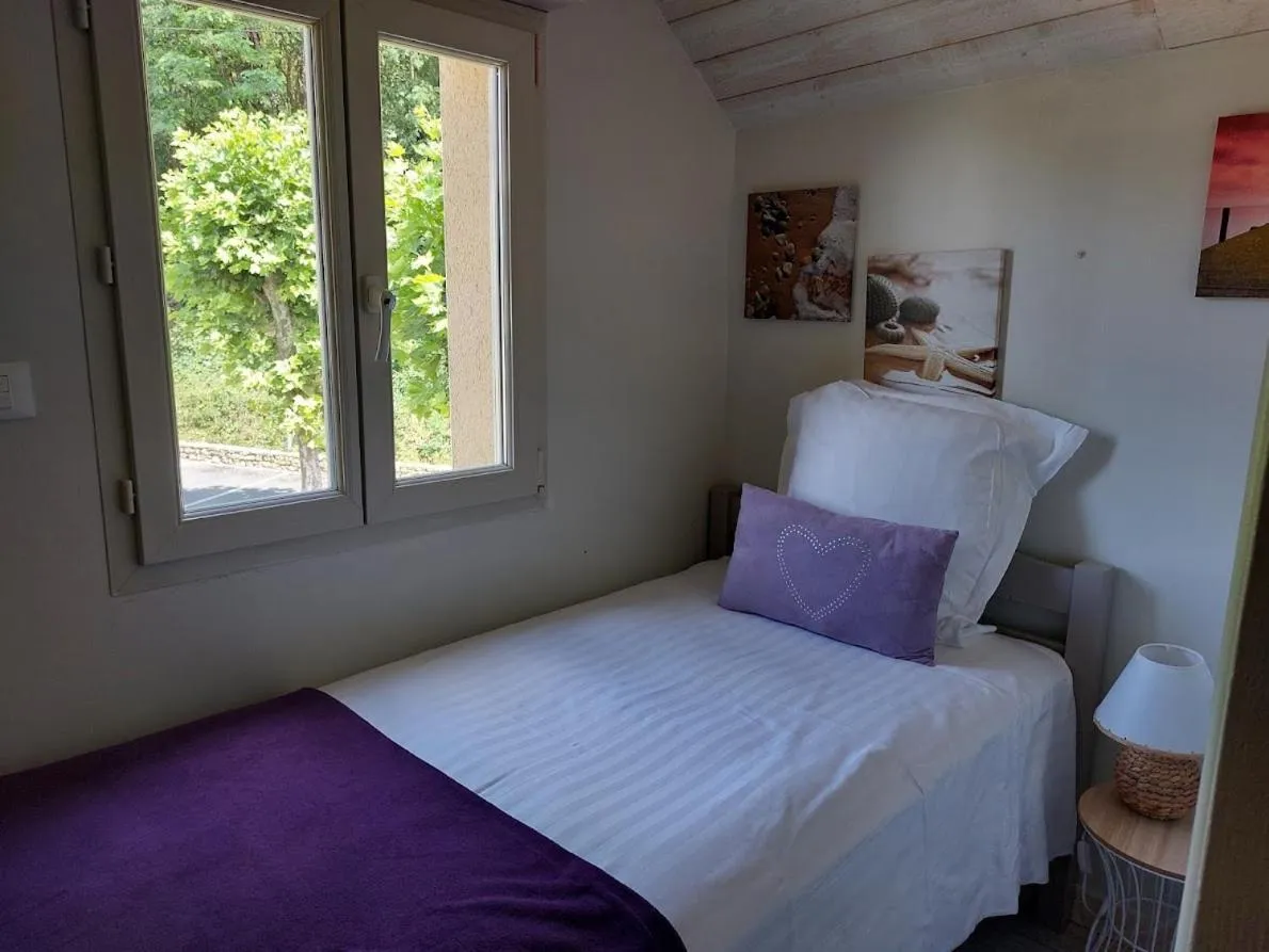 Bedroom, Bed in Le Moulin du Porteil