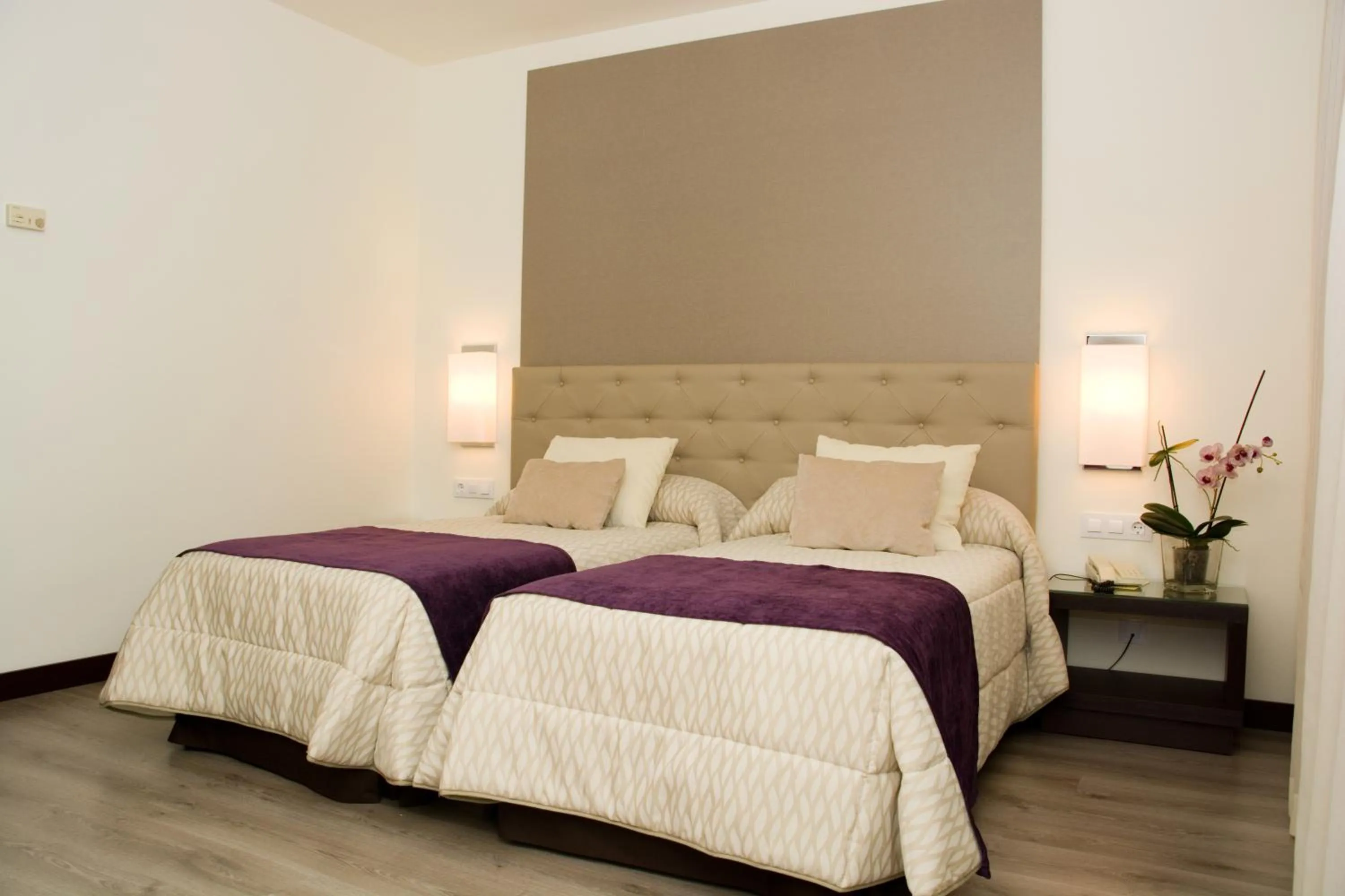 Bed in Hotel Complejo París