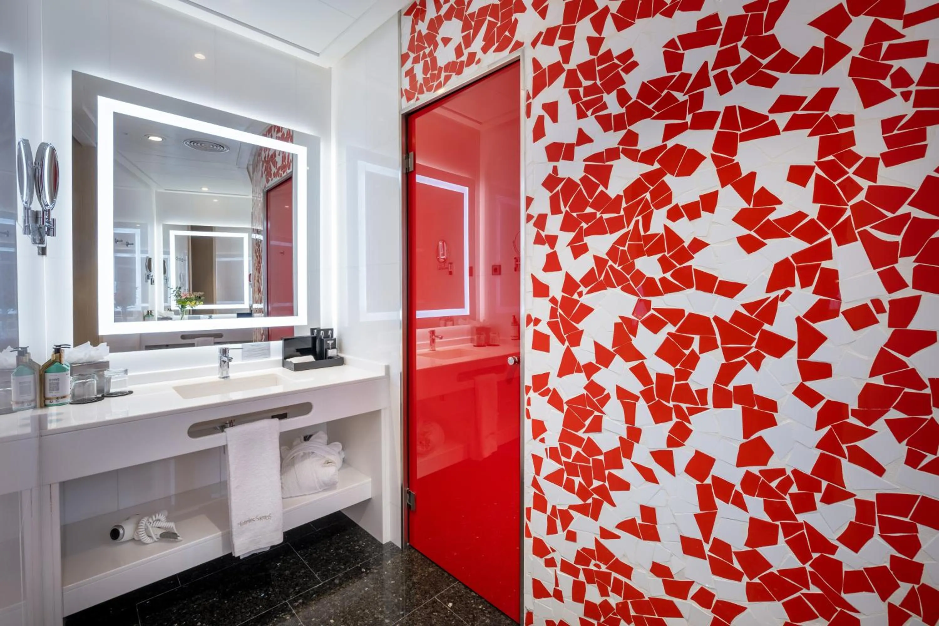 Bathroom in Hotel Porta Fira 4* Sup