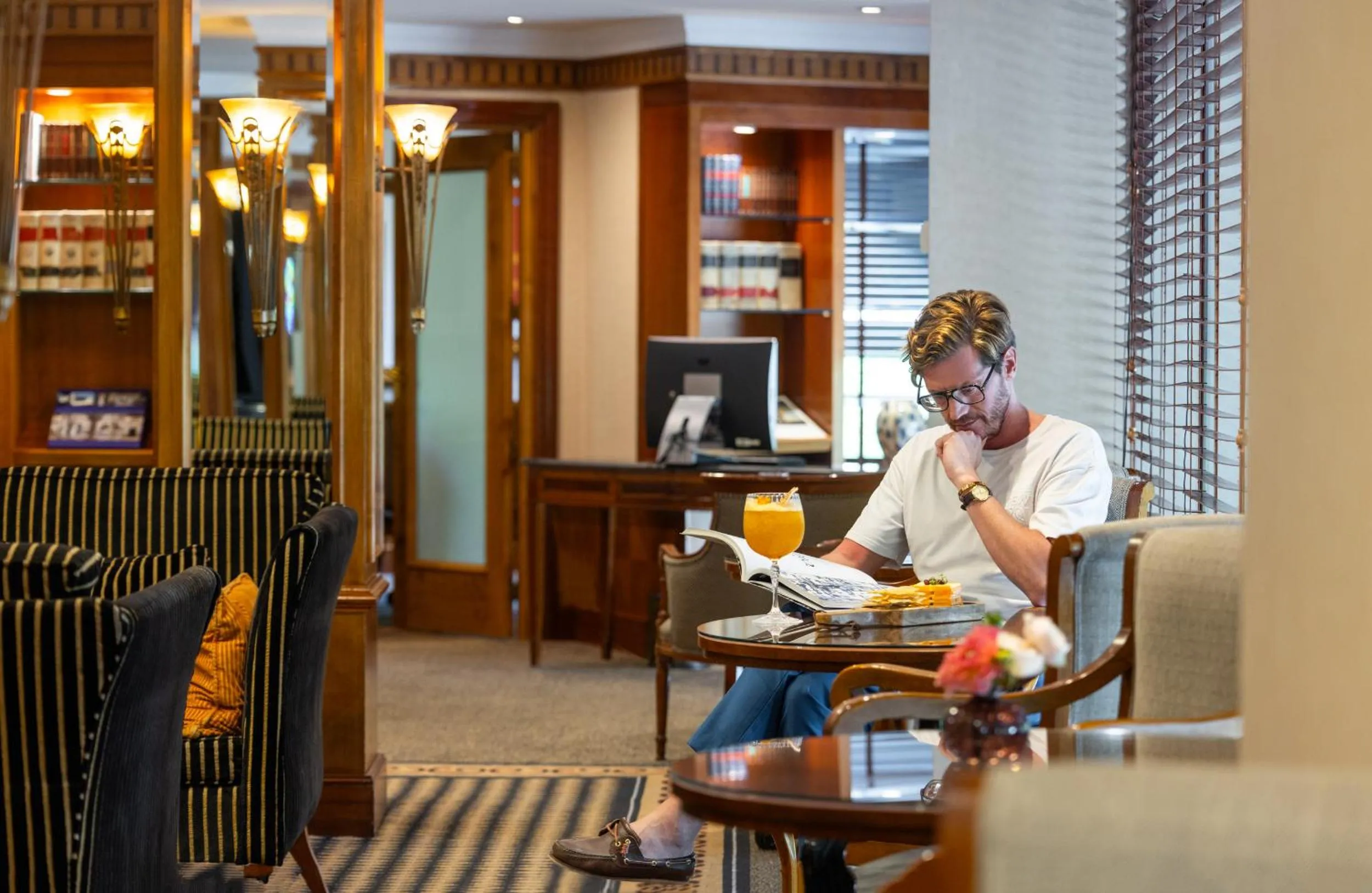 Living room in InterContinental Madrid by IHG