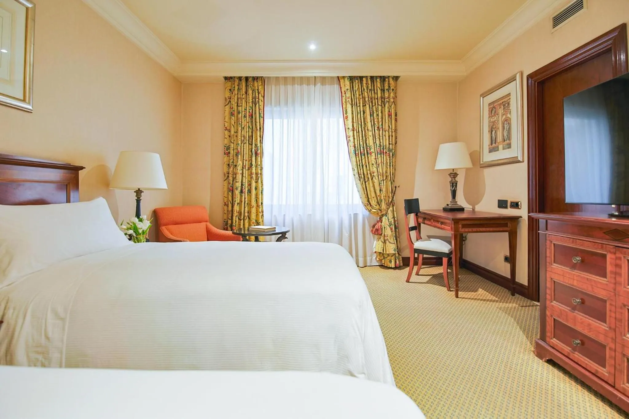 Photo of the whole room, Bed in InterContinental Madrid by IHG