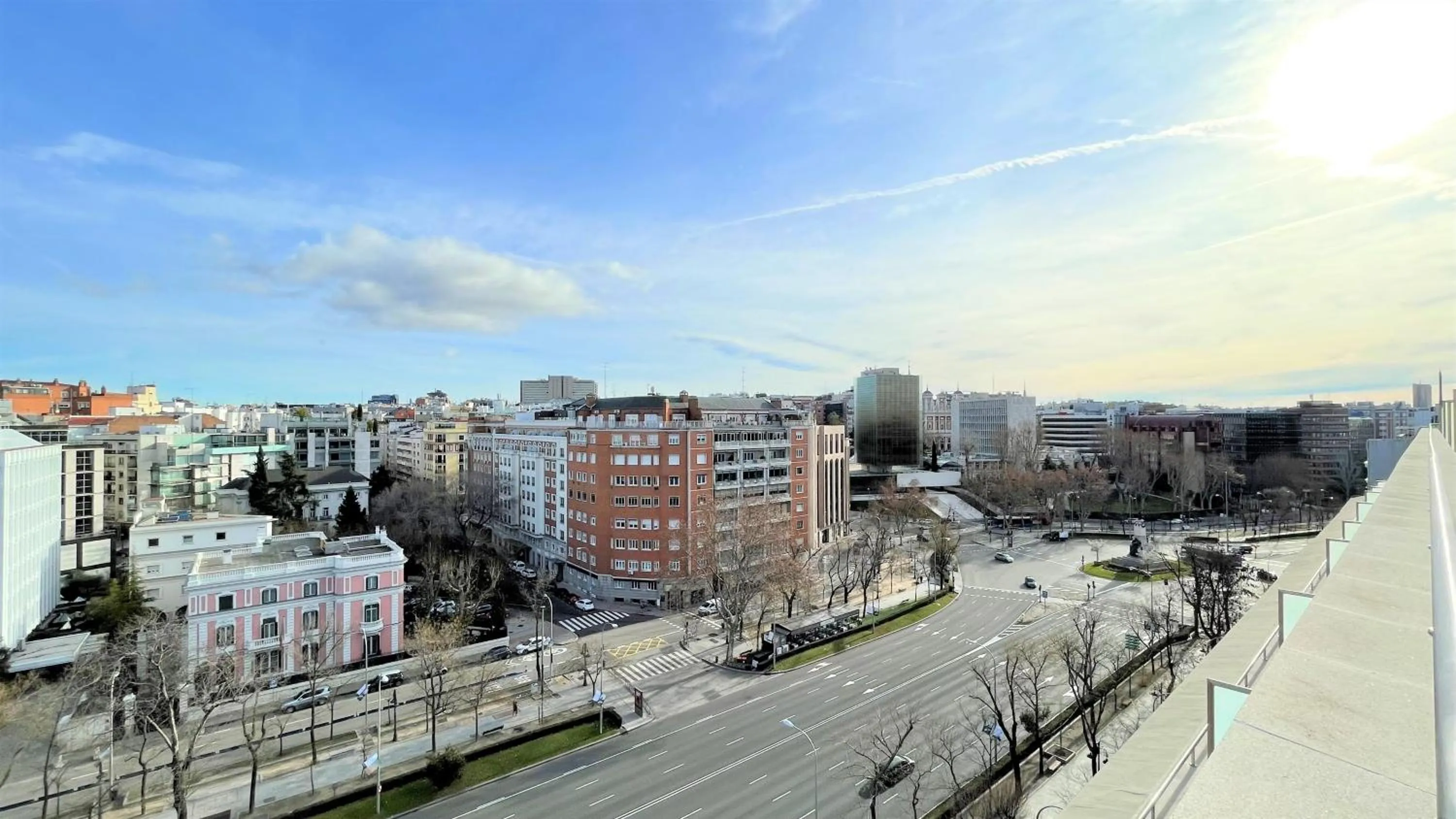 Premium Club Twin Room with View in InterContinental Madrid by IHG