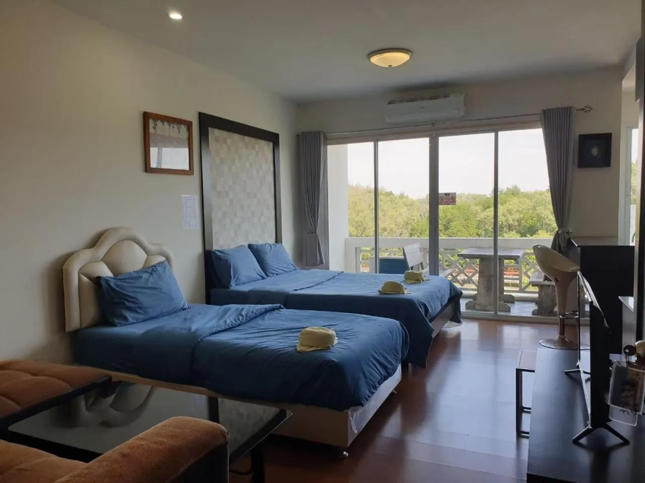 Bed in Banchaitalay Room