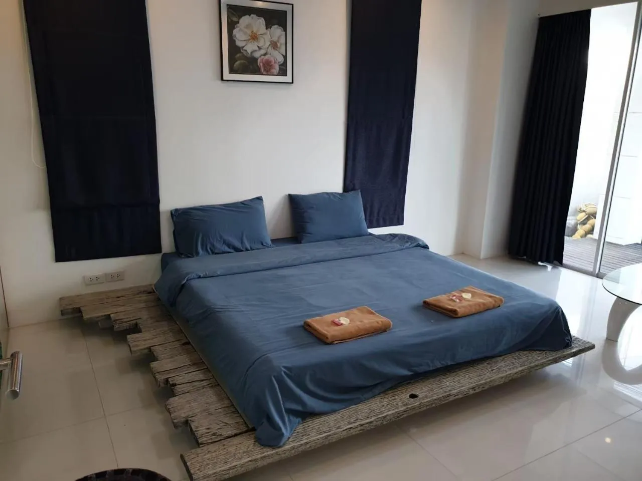 Bed in Banchaitalay Room