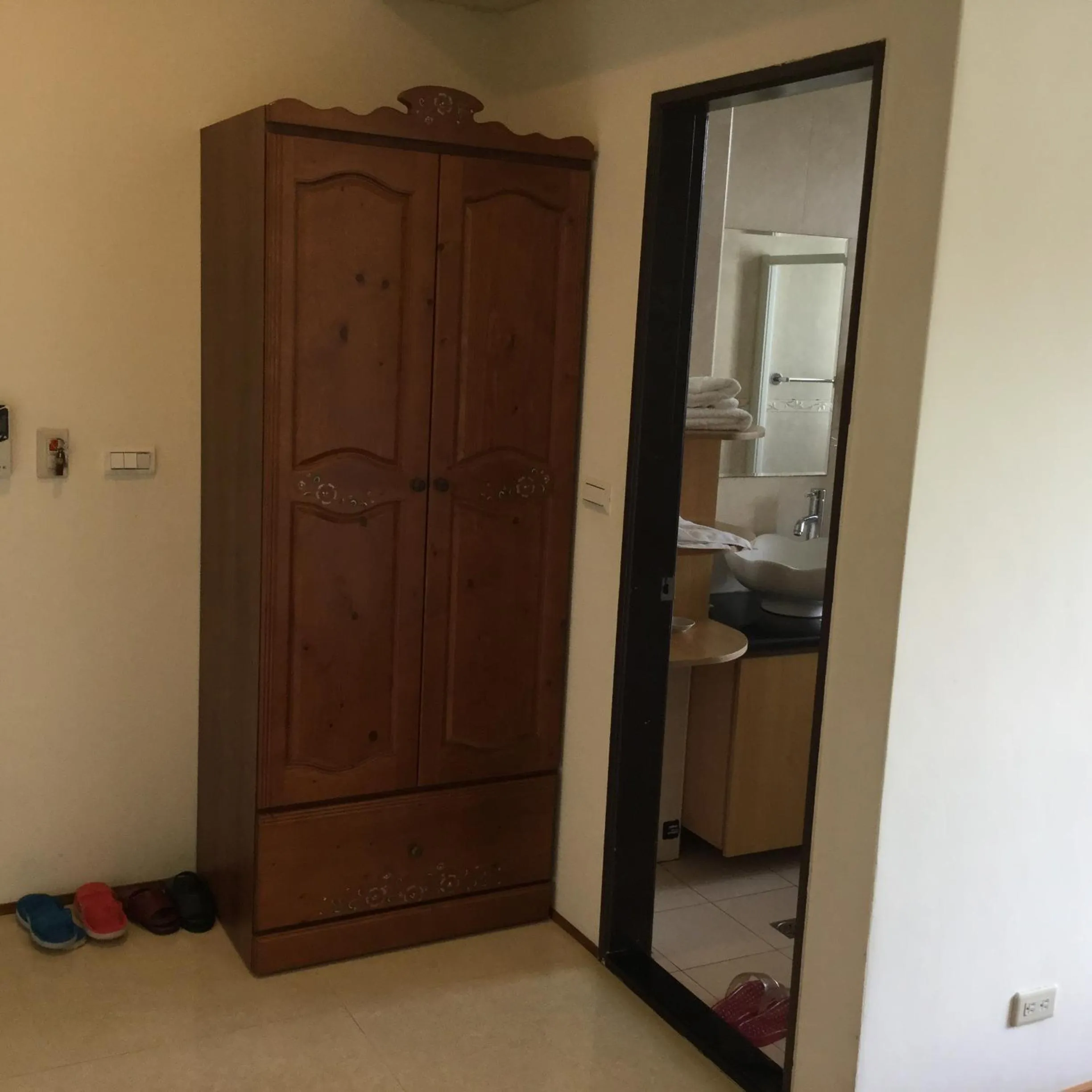 Property building in 闕麒景觀民宿Chill Villa B&B