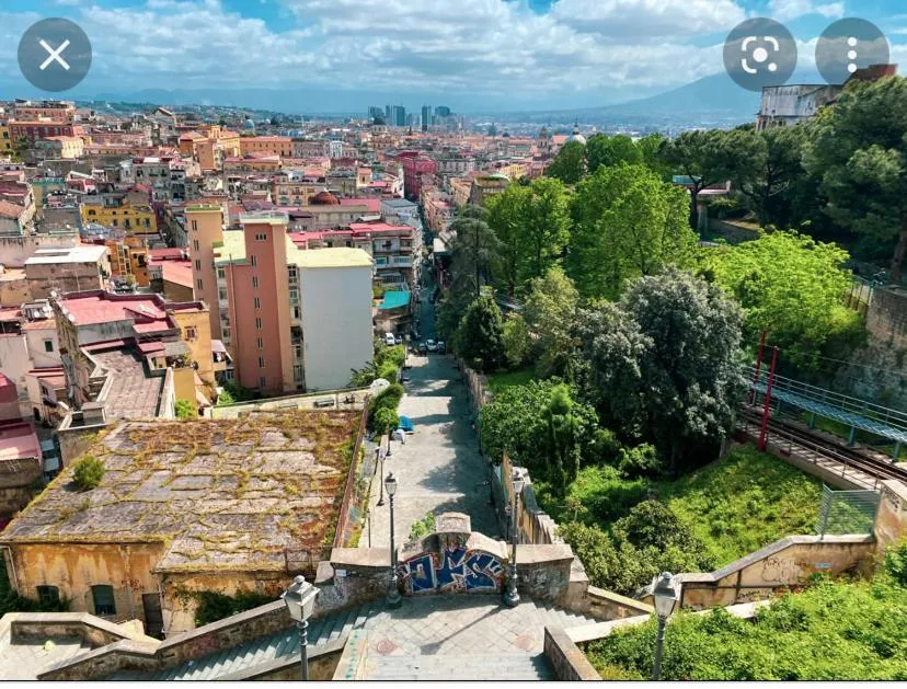 GARDEN HOUSE Apartments in Naples