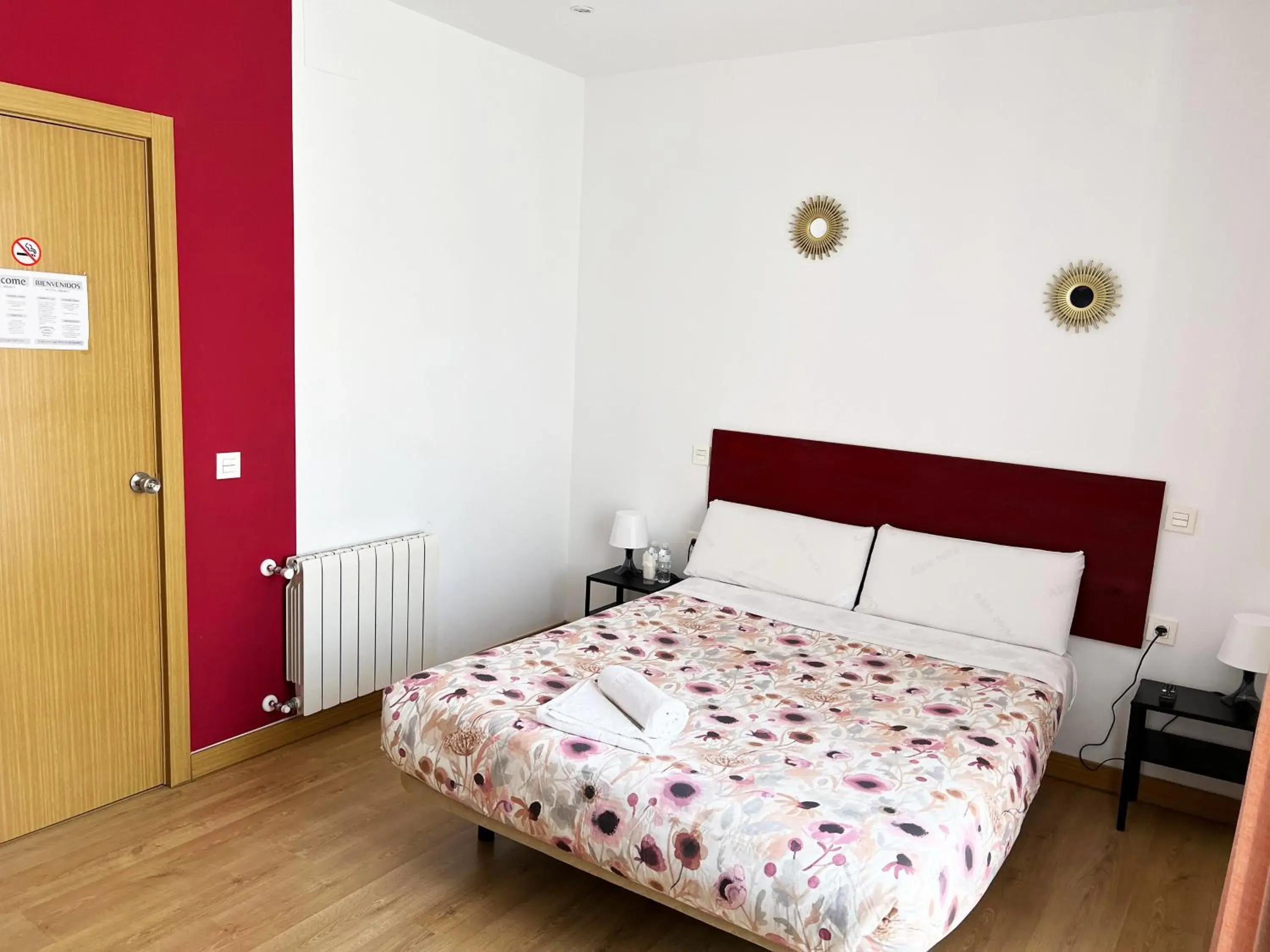 Exterior Double Room with Balcony and Shared Bathroom in Hostal Abaaly Exterior Double Room with Balcony and Shared Bathroom in Hostal Abaaly