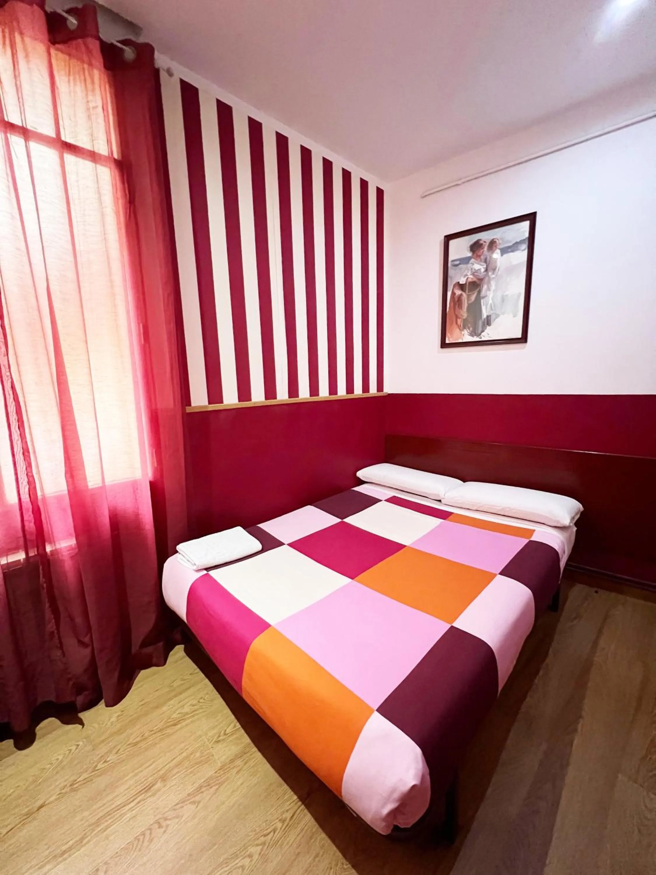 Photo of the whole room, Bed in Hostal La Casa de La Plaza