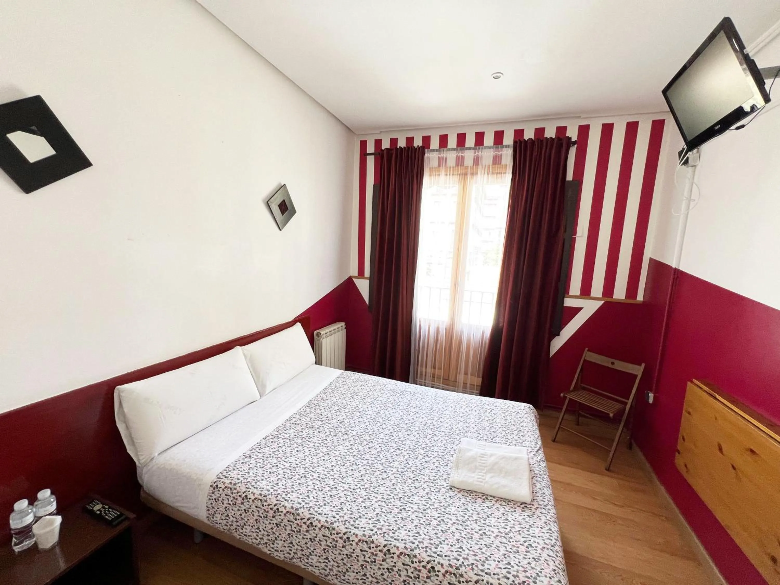 Bed in Hostal La Casa de La Plaza