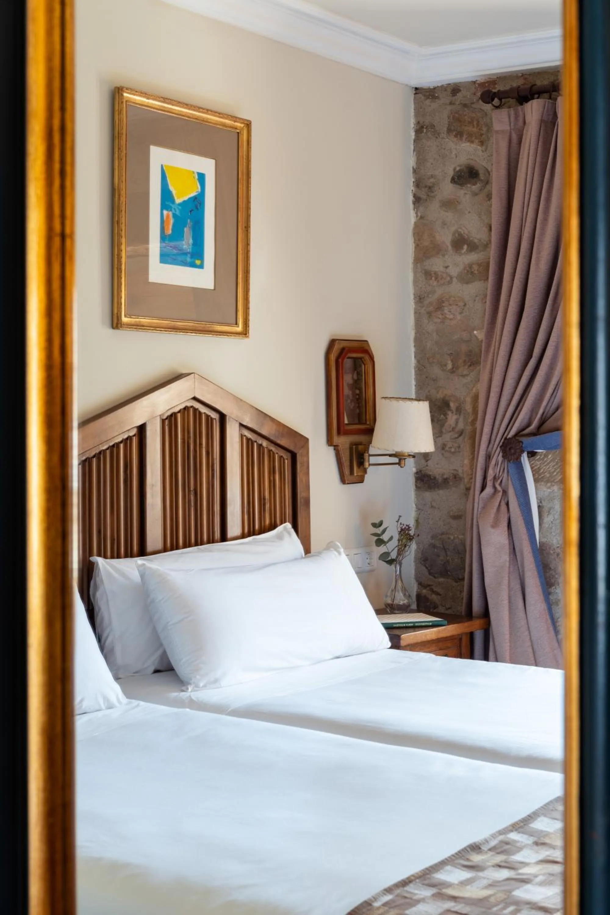 Bed in Parador de Sto. Domingo Bernardo de Fresneda