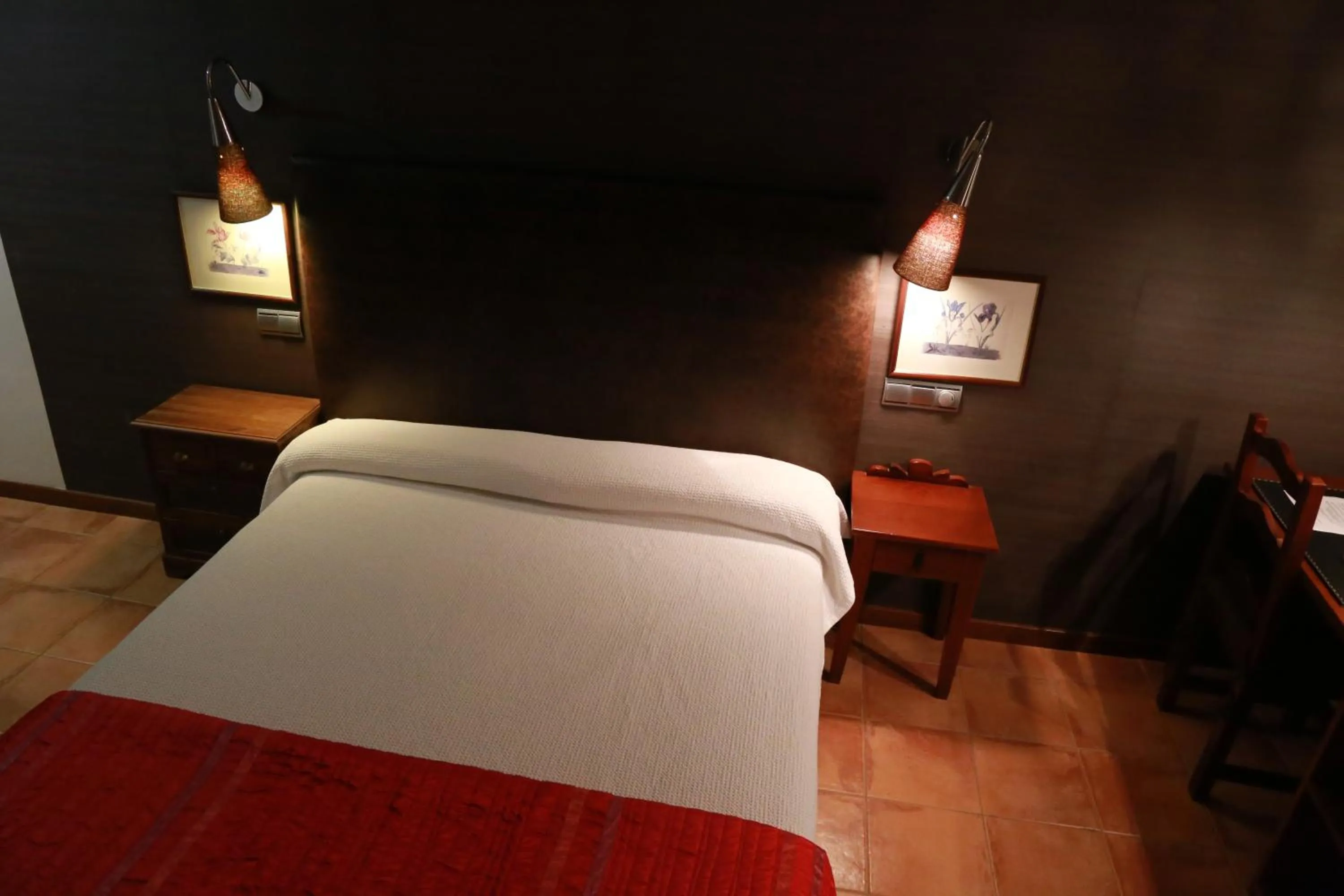 Bedroom in Hospederia de Loarre