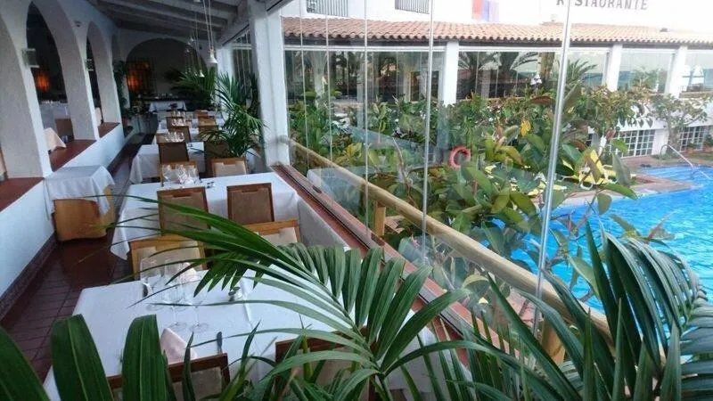 Restaurant/places to eat in Hostería del Mar