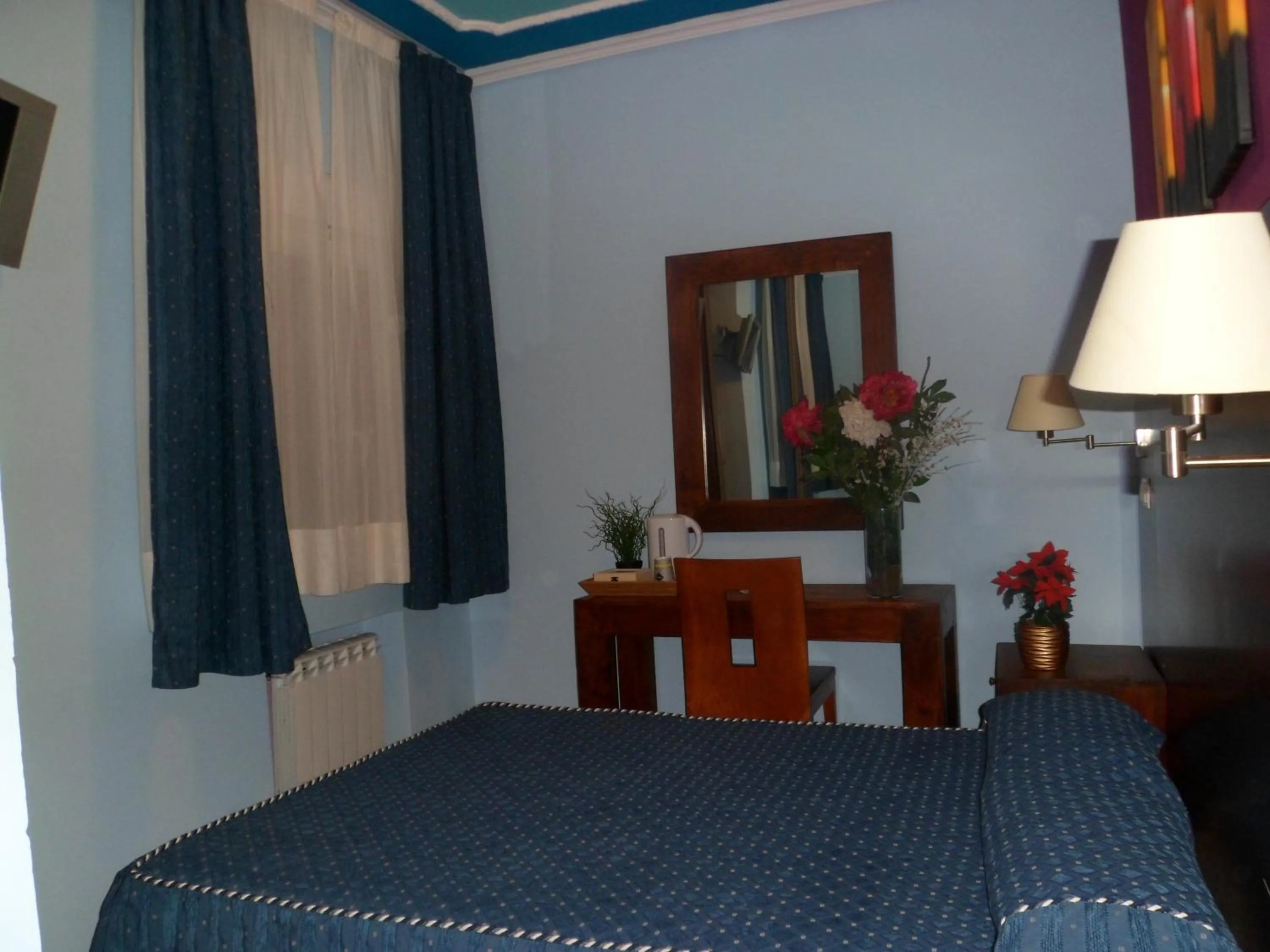 Bed in Auto Check In Hotel Las Nieves