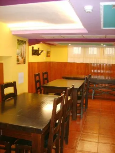 Restaurant/places to eat in Auto Check In Hotel Las Nieves