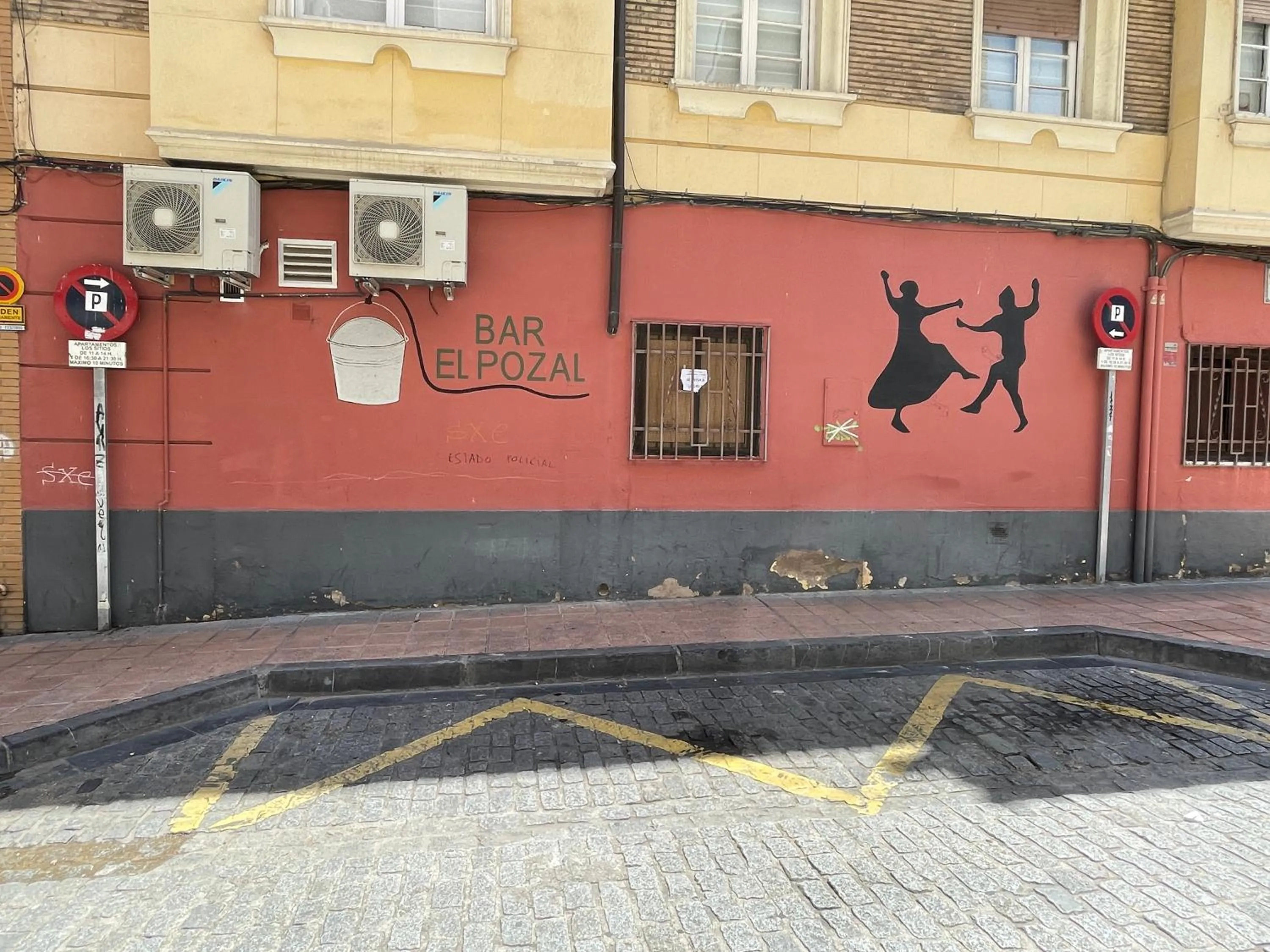 Lobby or reception in Apartamentos Zaragoza Coso