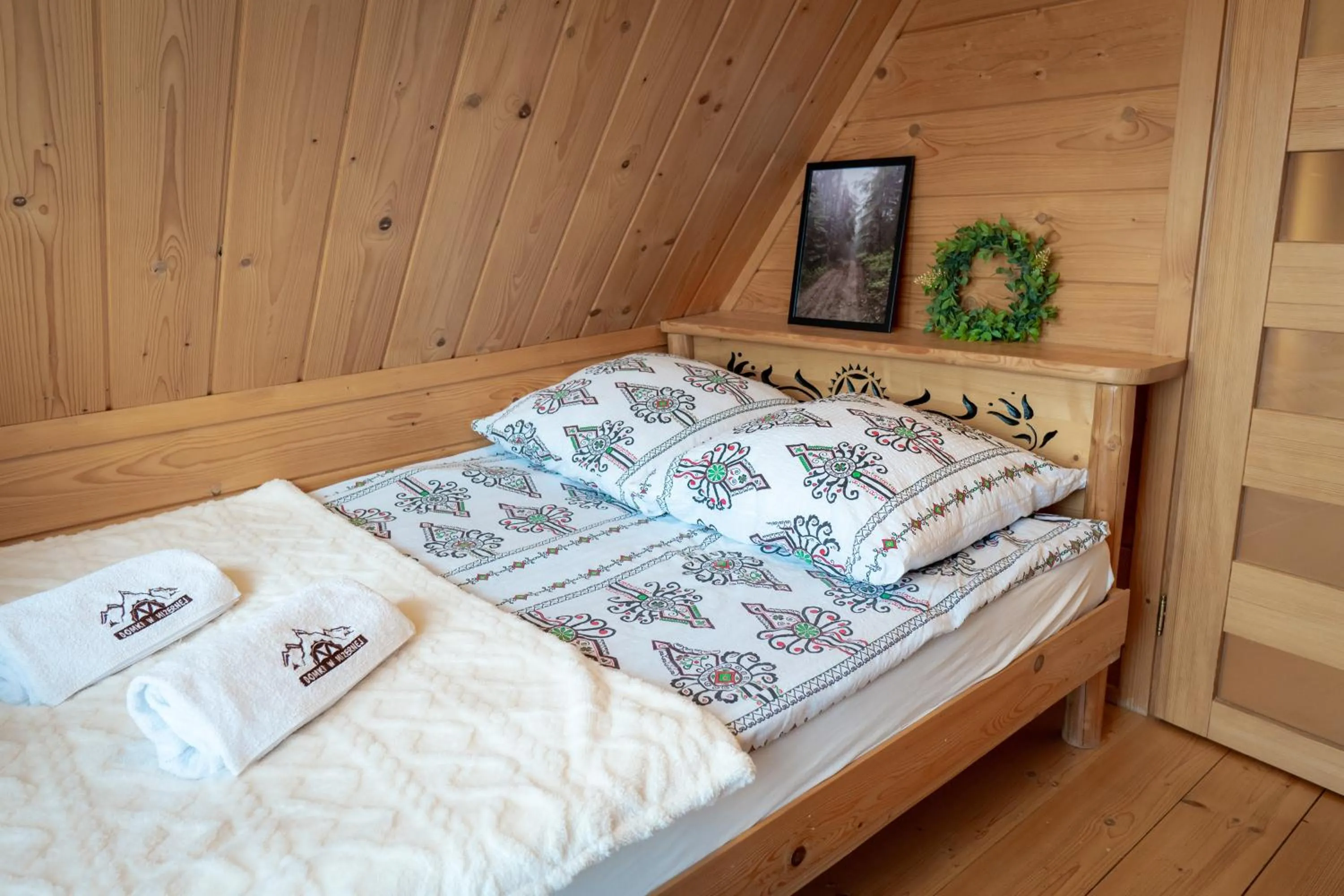 Bed in Pocztówka z Mizernej, domki z widokiem na góry, 1 km od Velo Czorsztyn, Jezioro Czorsztyńskie, rowery, cisza, spokój