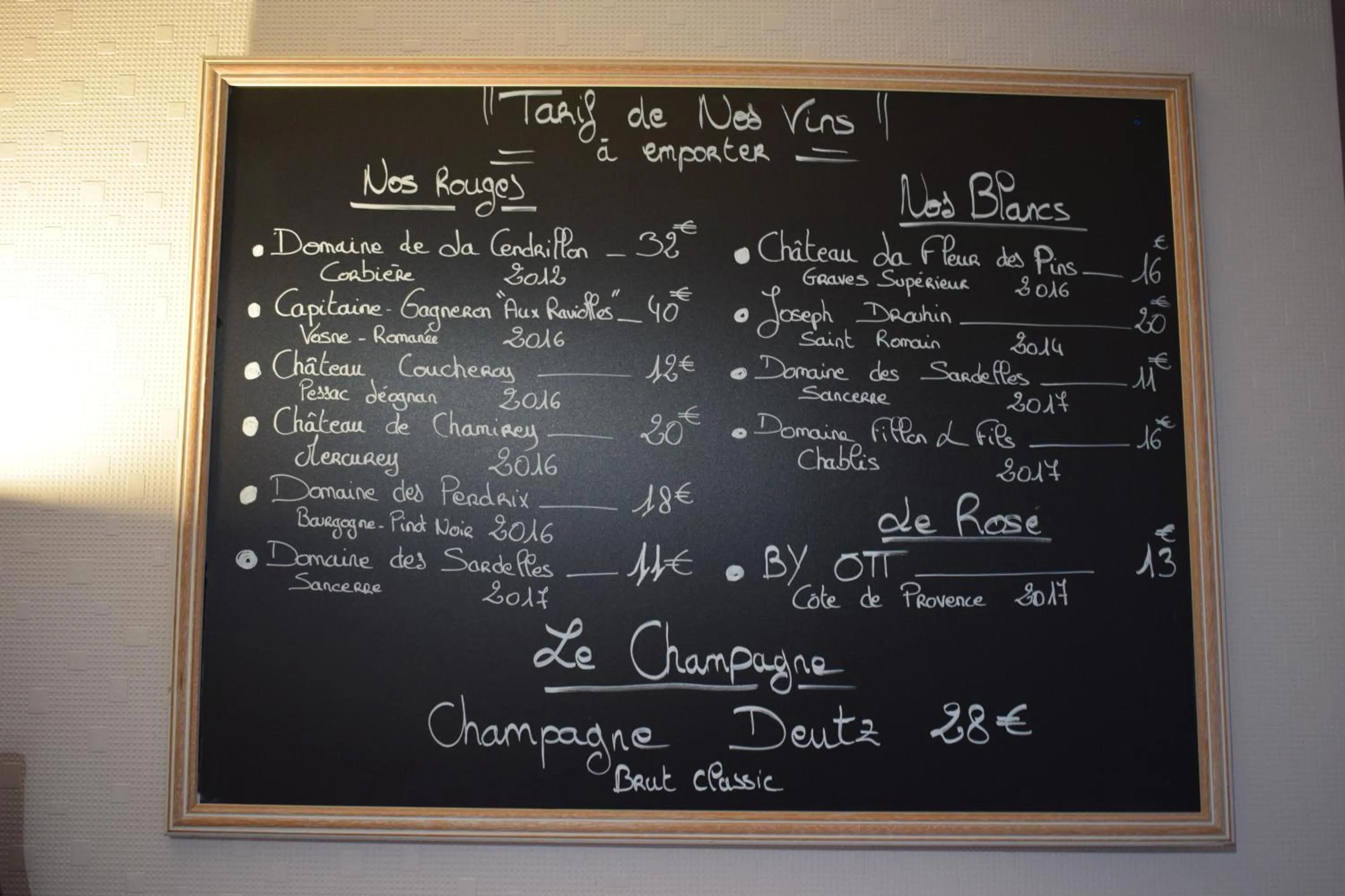 Lounge or bar in Hôtel de France