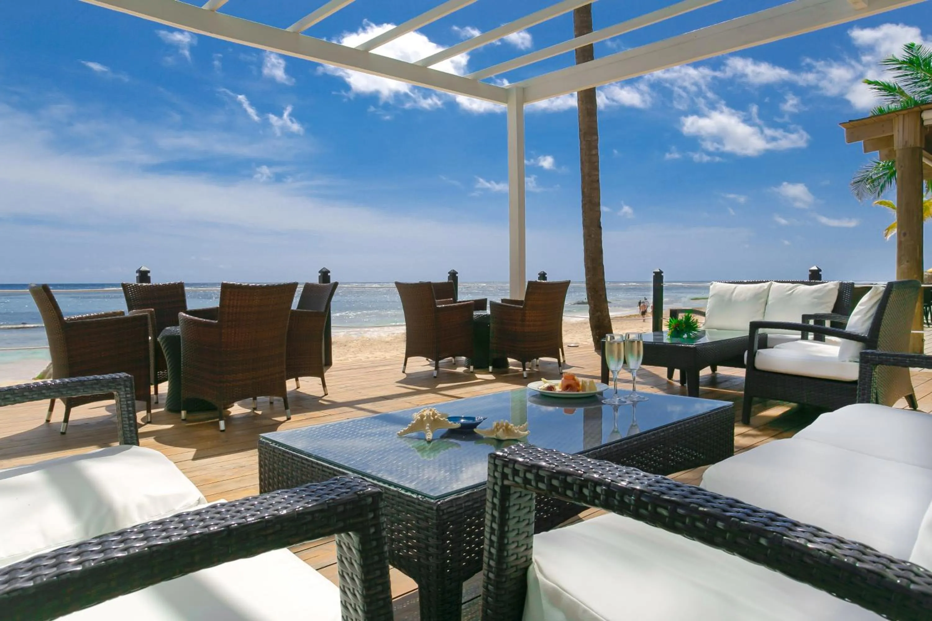 Restaurant/places to eat in Ocean Blue & Sand Beach Resort - All Inclusive