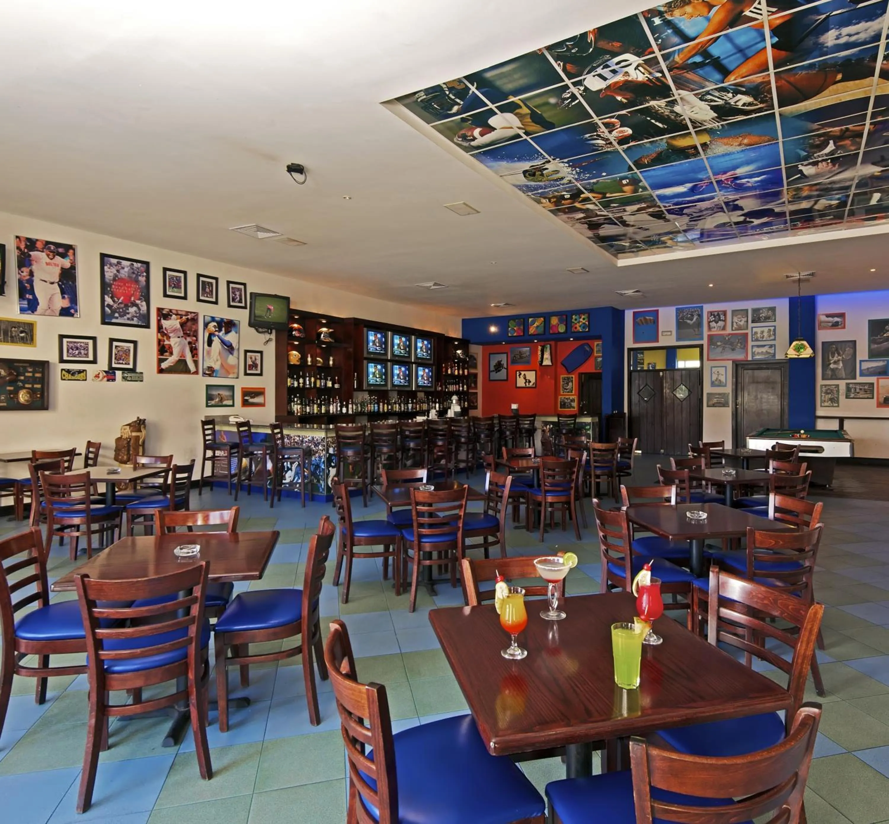 Restaurant/places to eat in Ocean Blue & Sand Beach Resort - All Inclusive