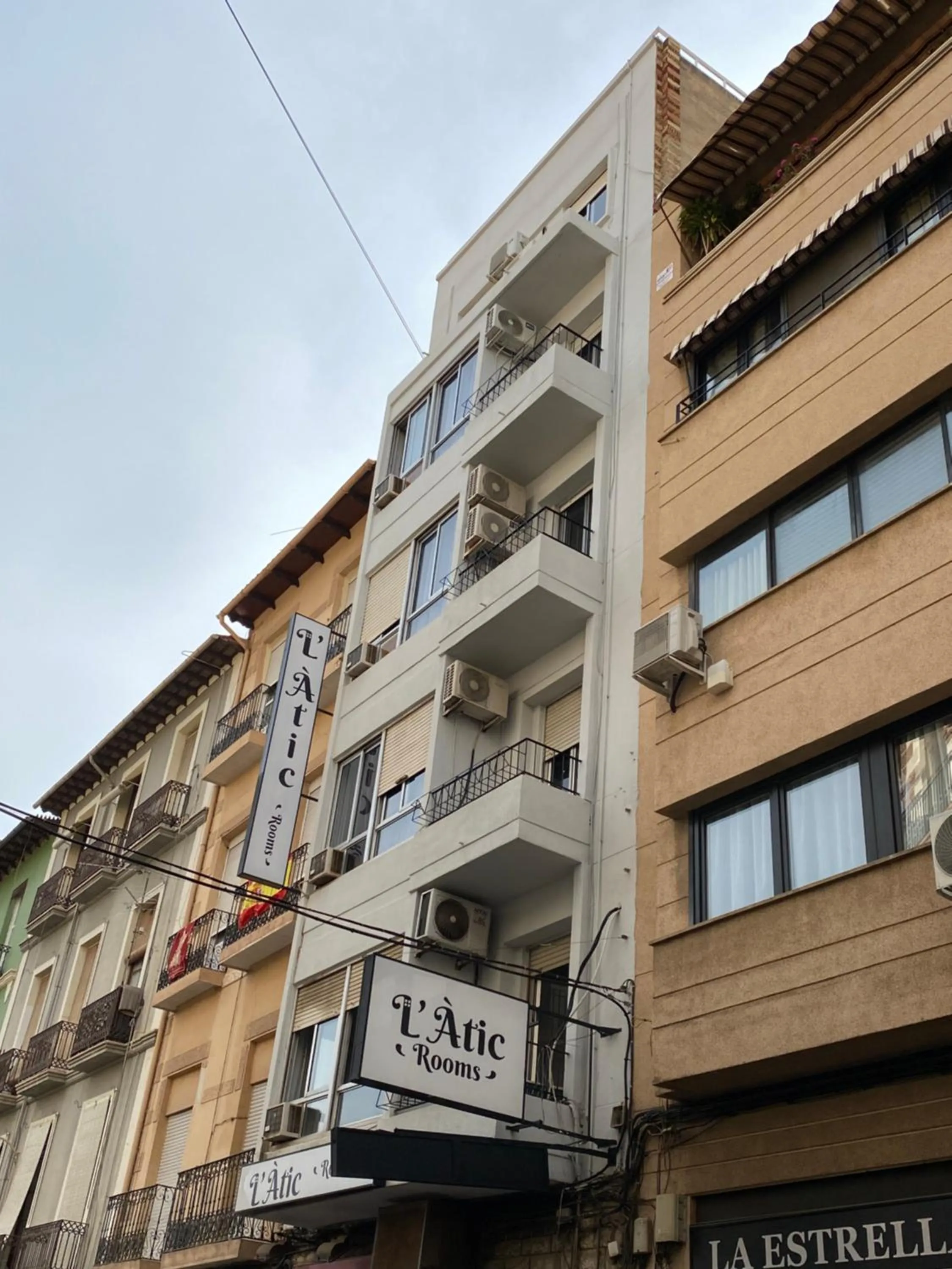 Property building in LÀtic Rooms