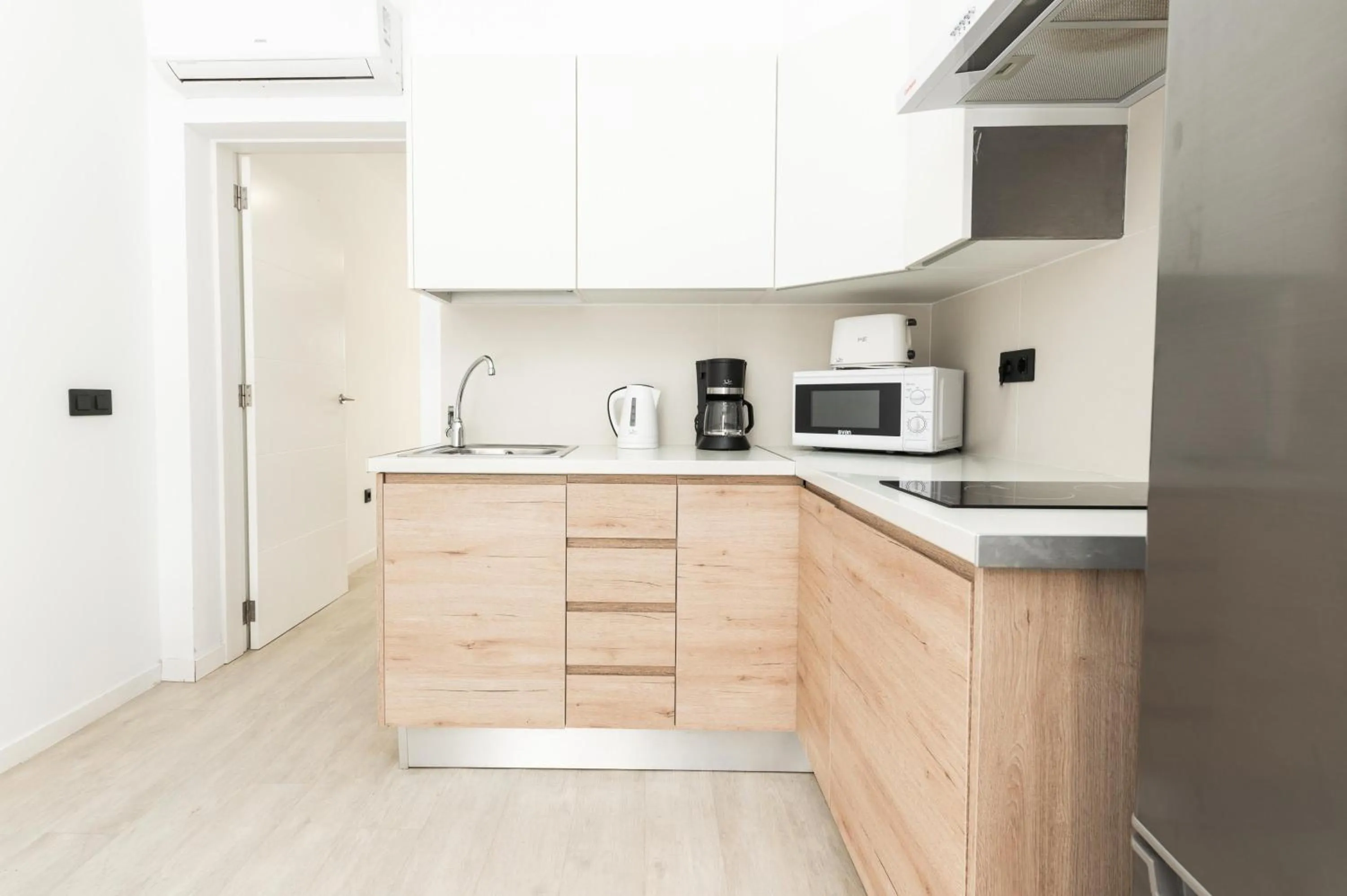 Photo of the whole room in BARRANCO Chic! Apartments by ALEGRIA