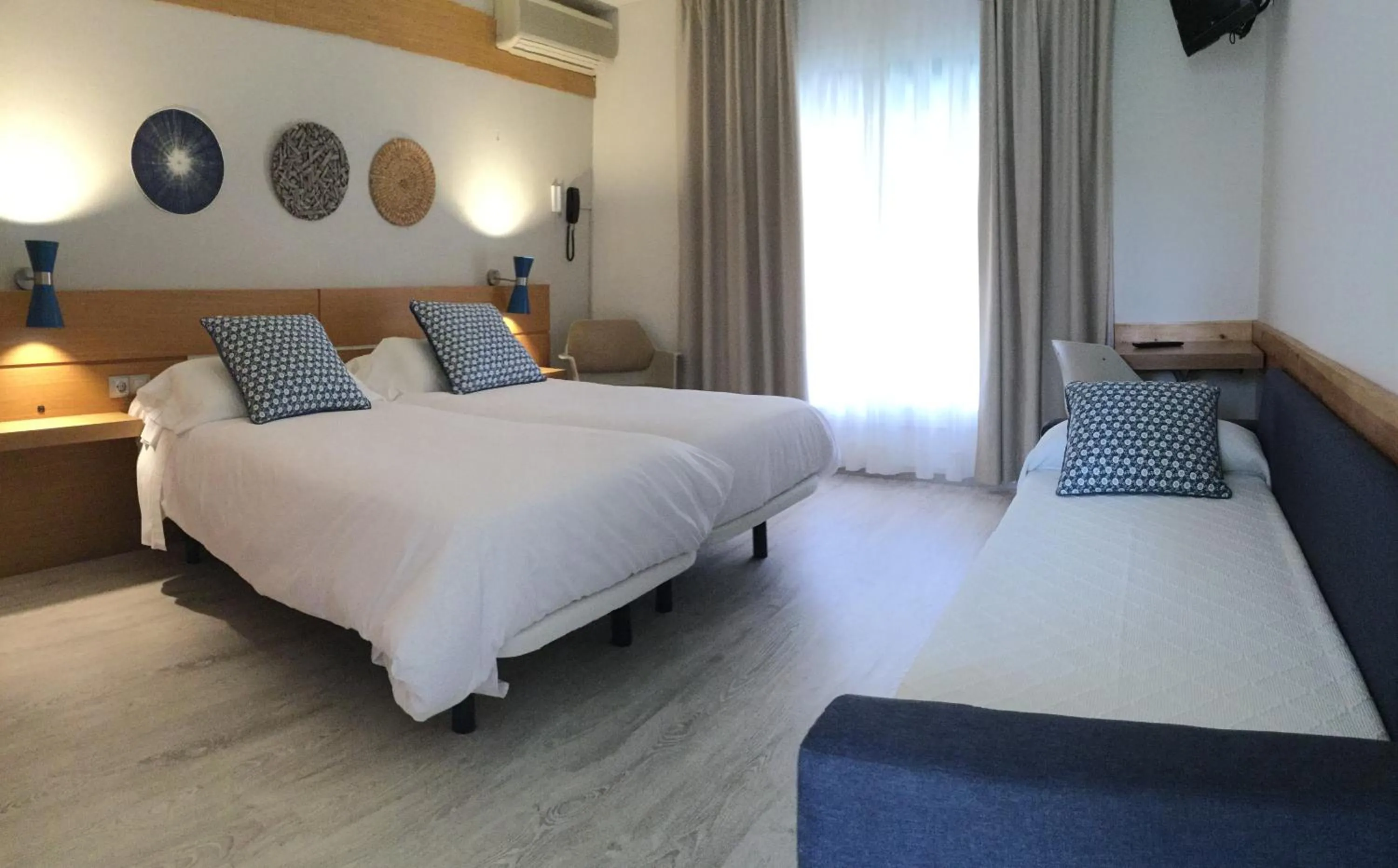 Photo of the whole room, Bed in Hotel Yola