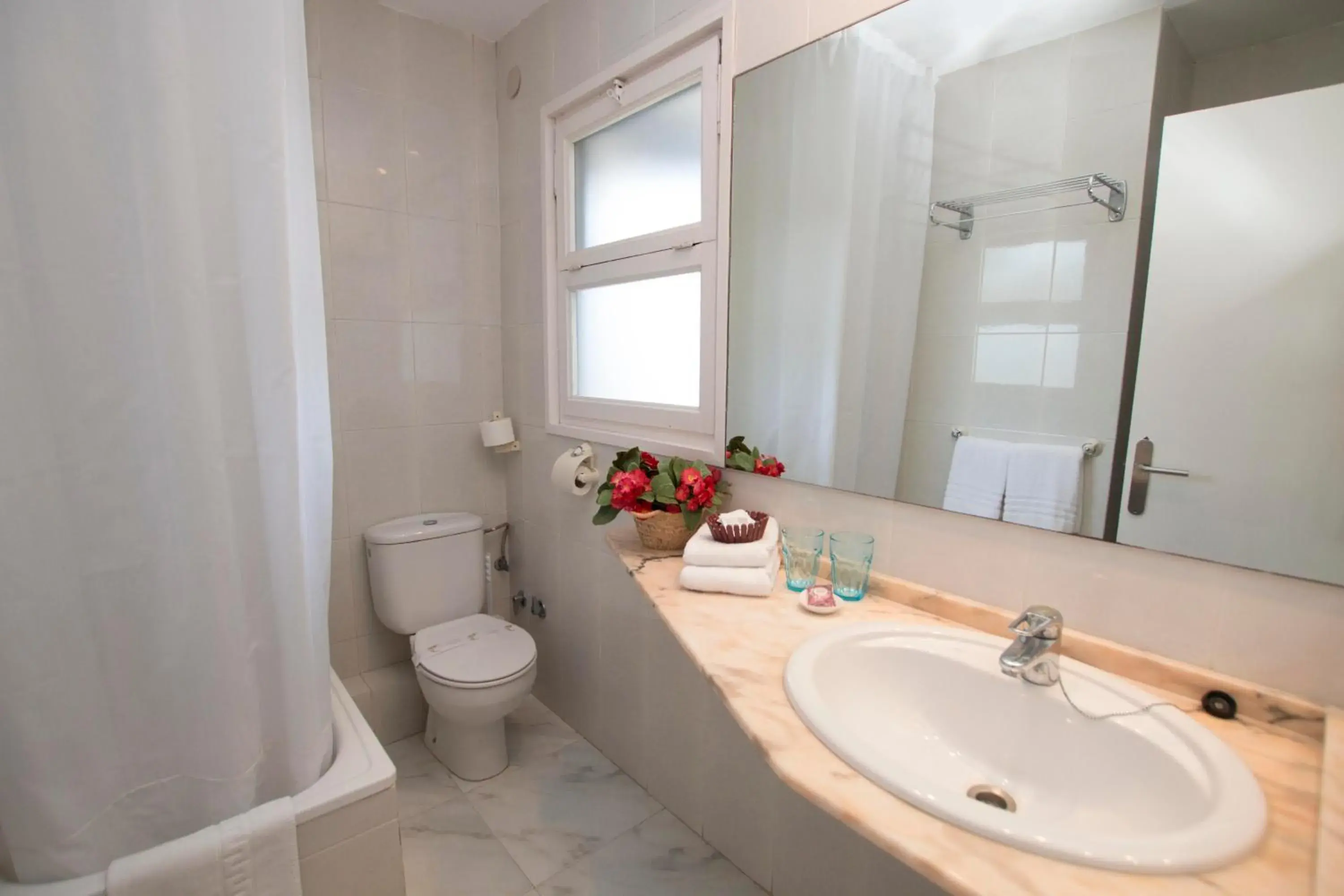 Double or Twin Room in Hotel Yola Double or Twin Room in Hotel Yola