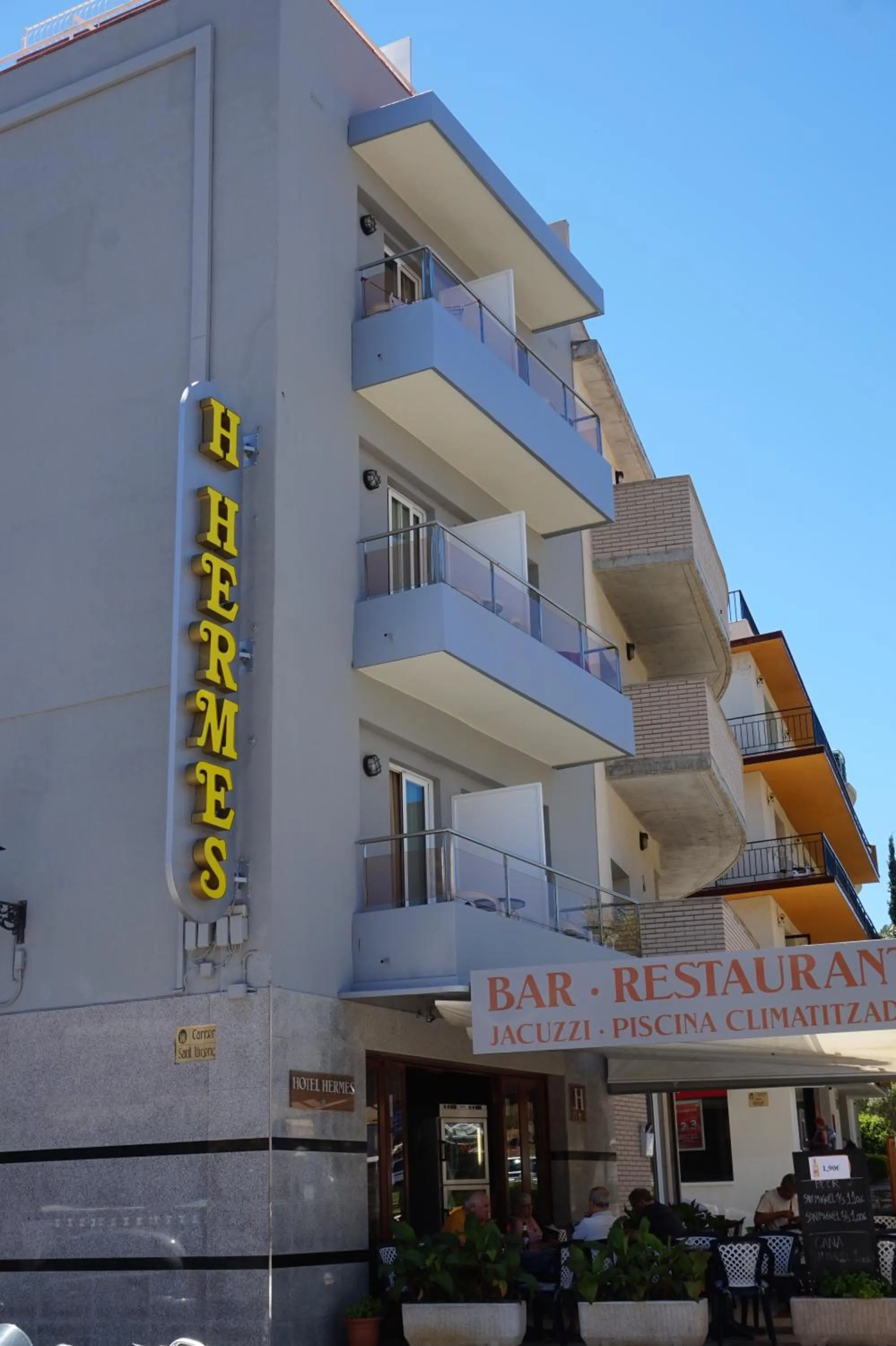 Property building in Hotel Hermes